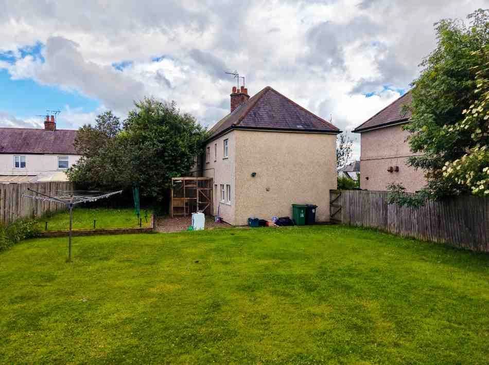 property photo 9 of 10