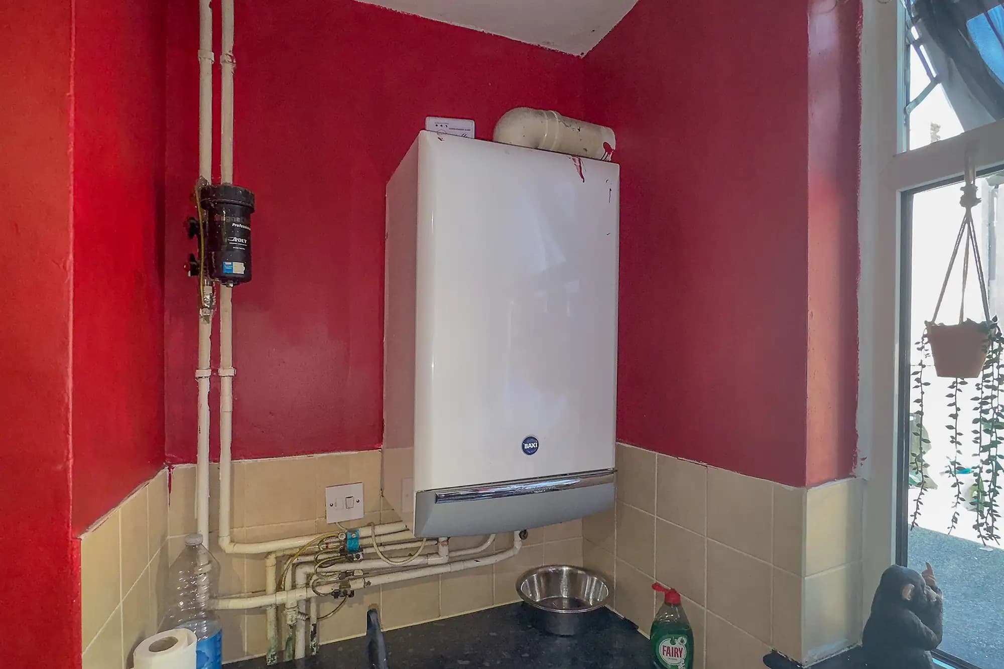 property photo 13 of 16
