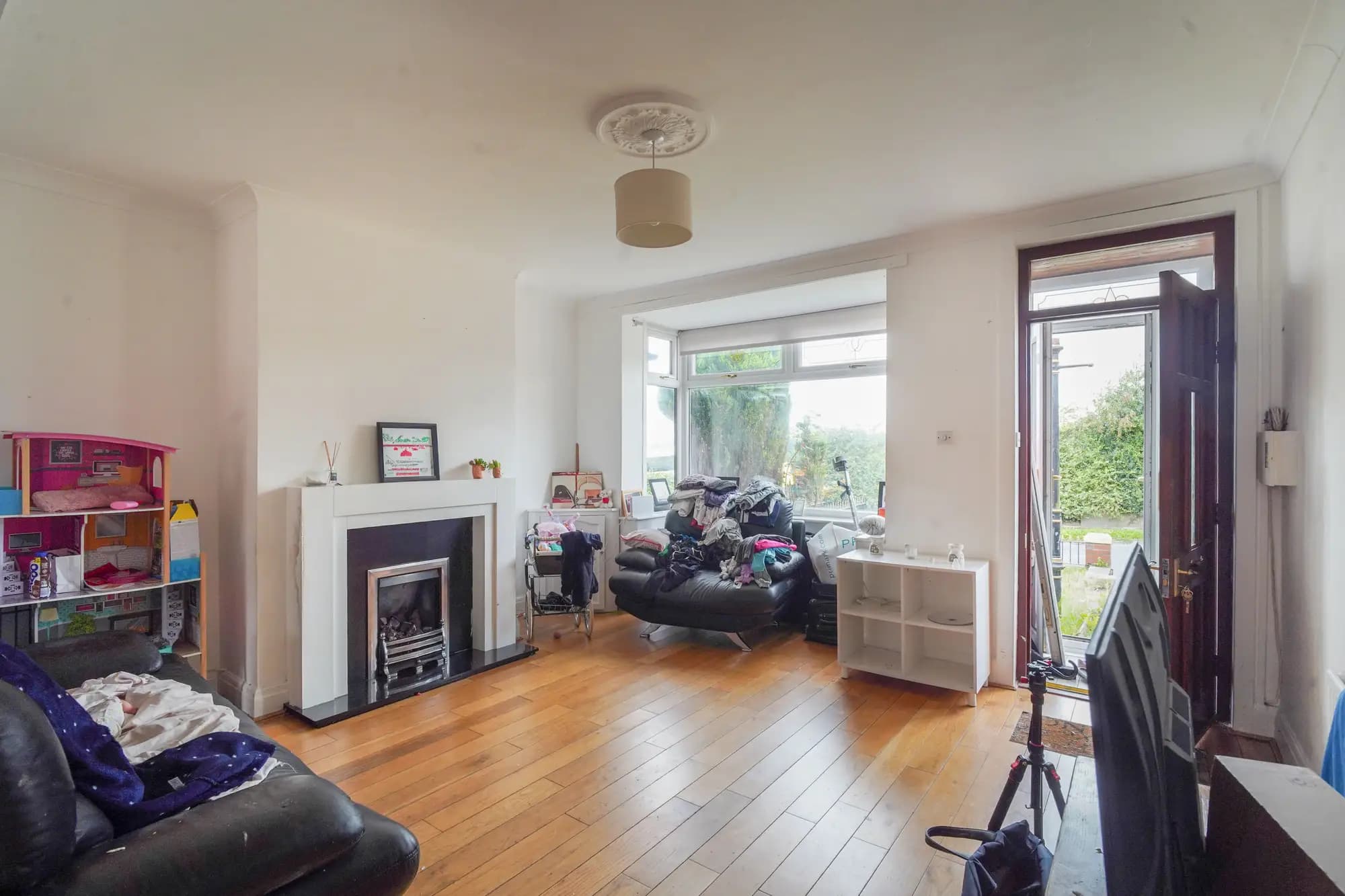property photo 3 of 30