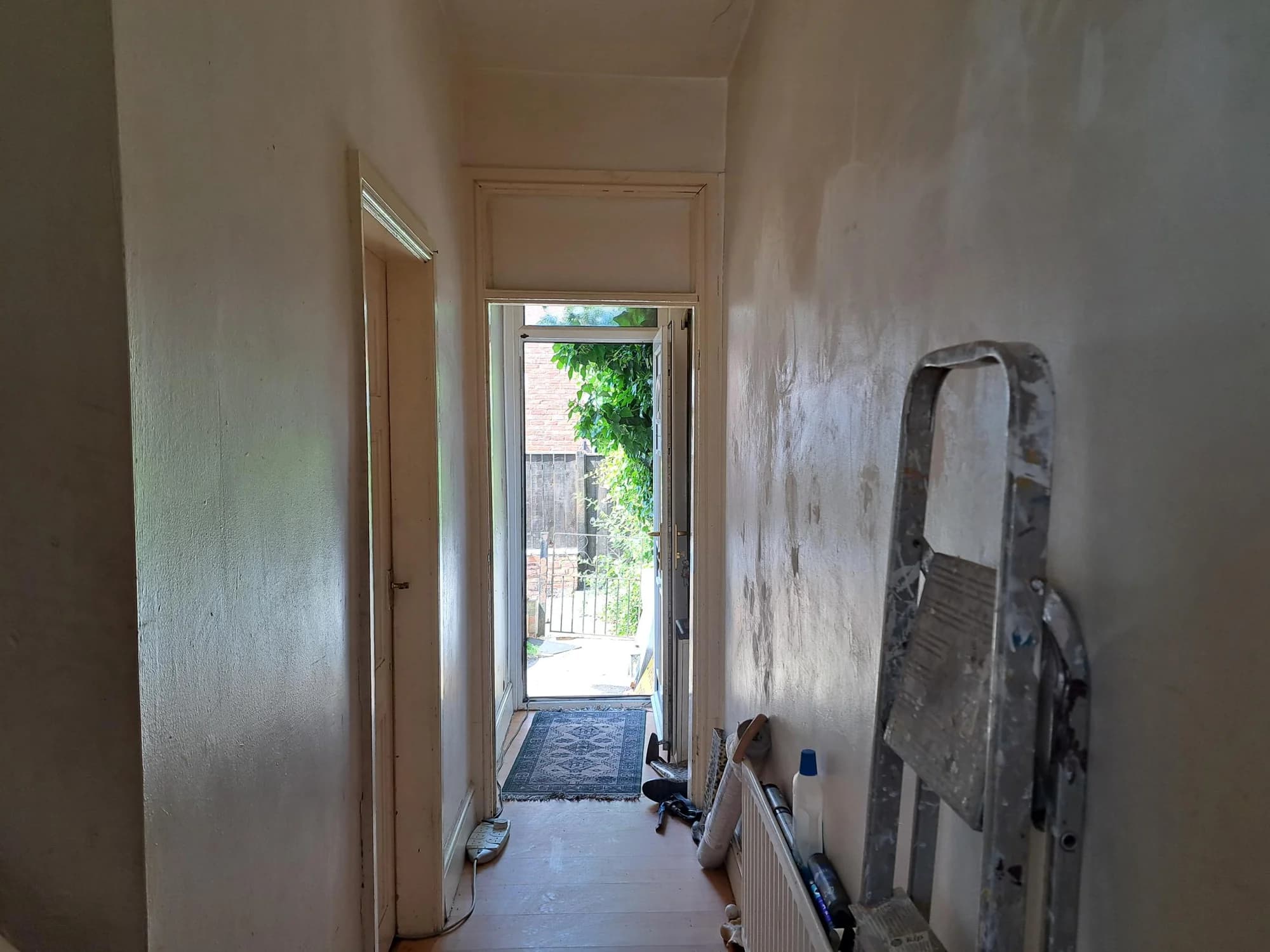 property photo 8 of 13