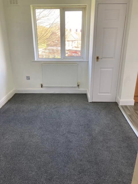 property photo 18 of 32