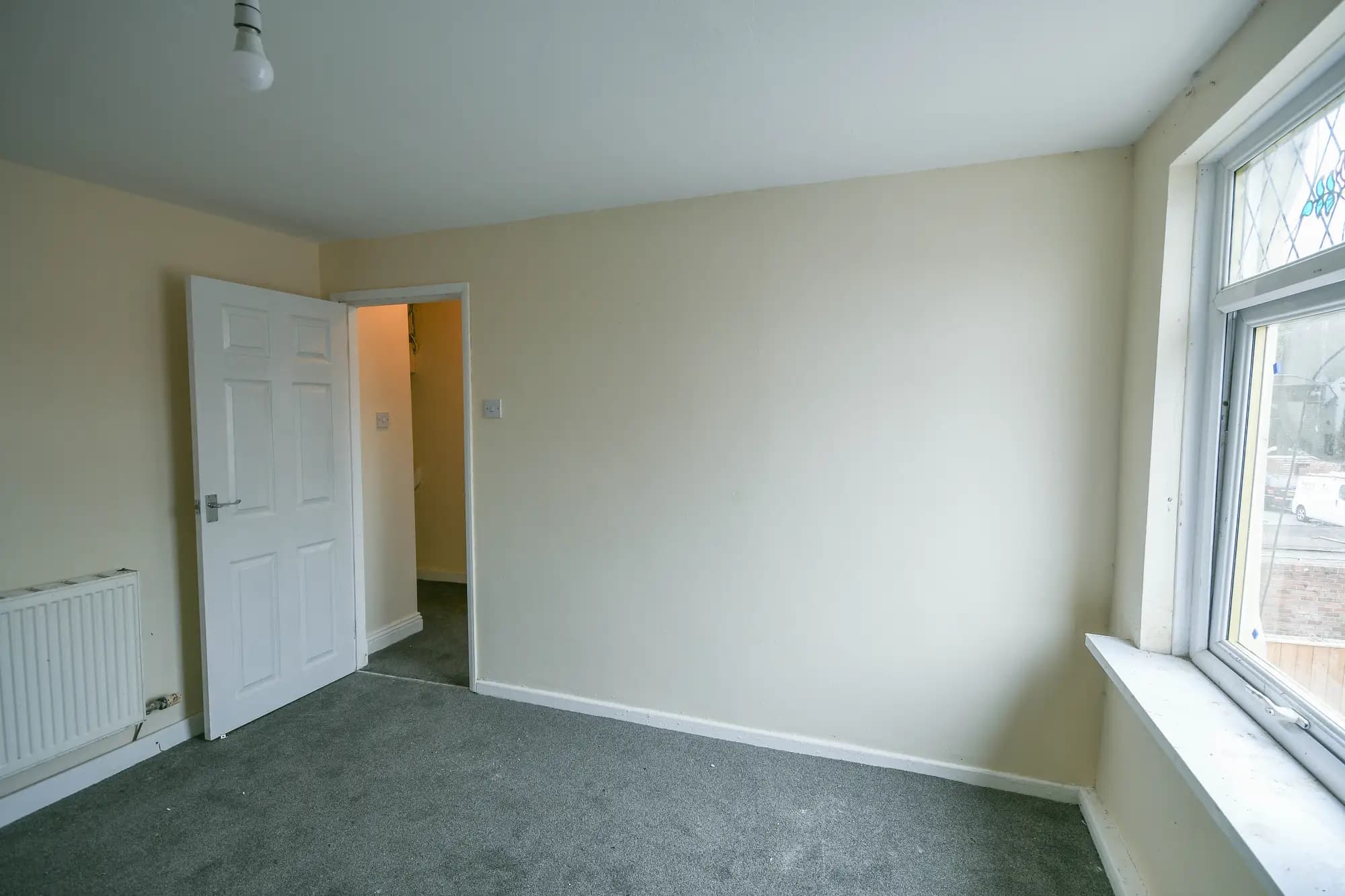property photo 13 of 20