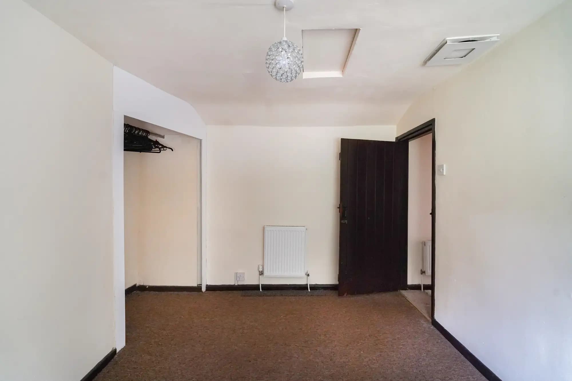 property photo 18 of 27