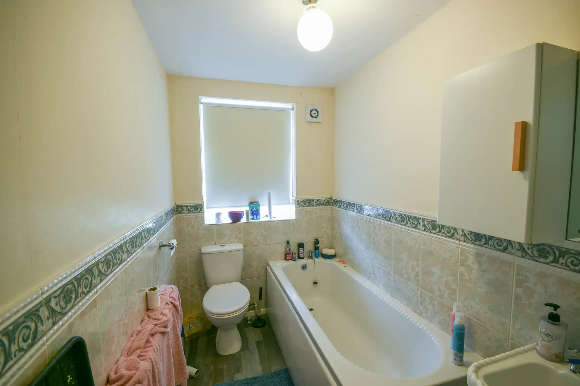 property photo 8 of 20