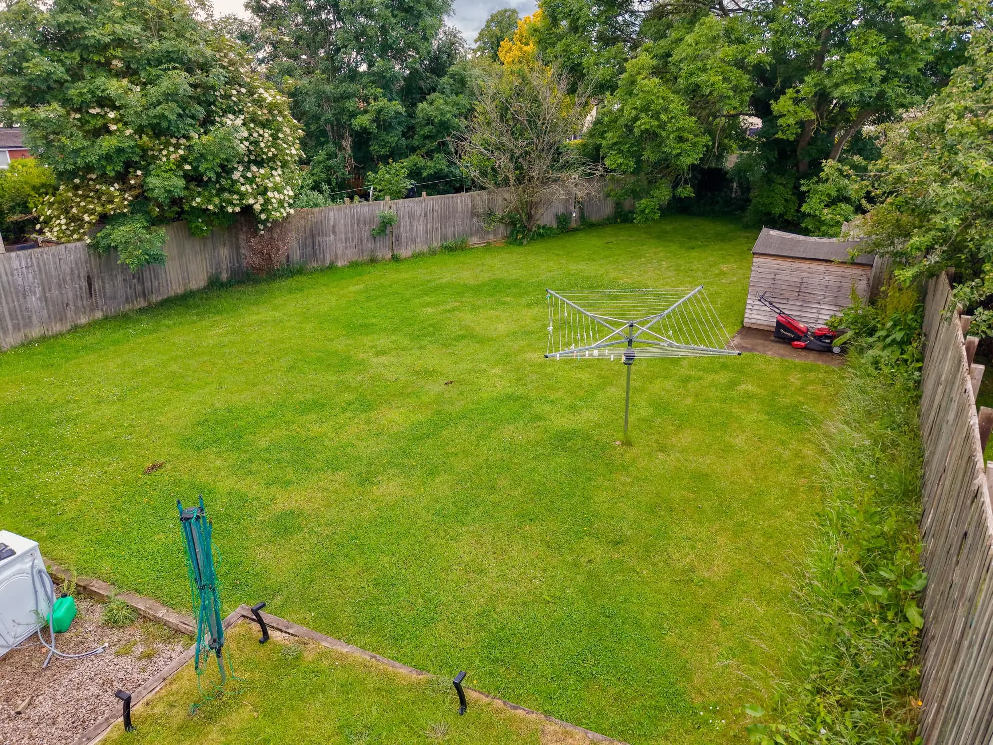 property photo 7 of 10