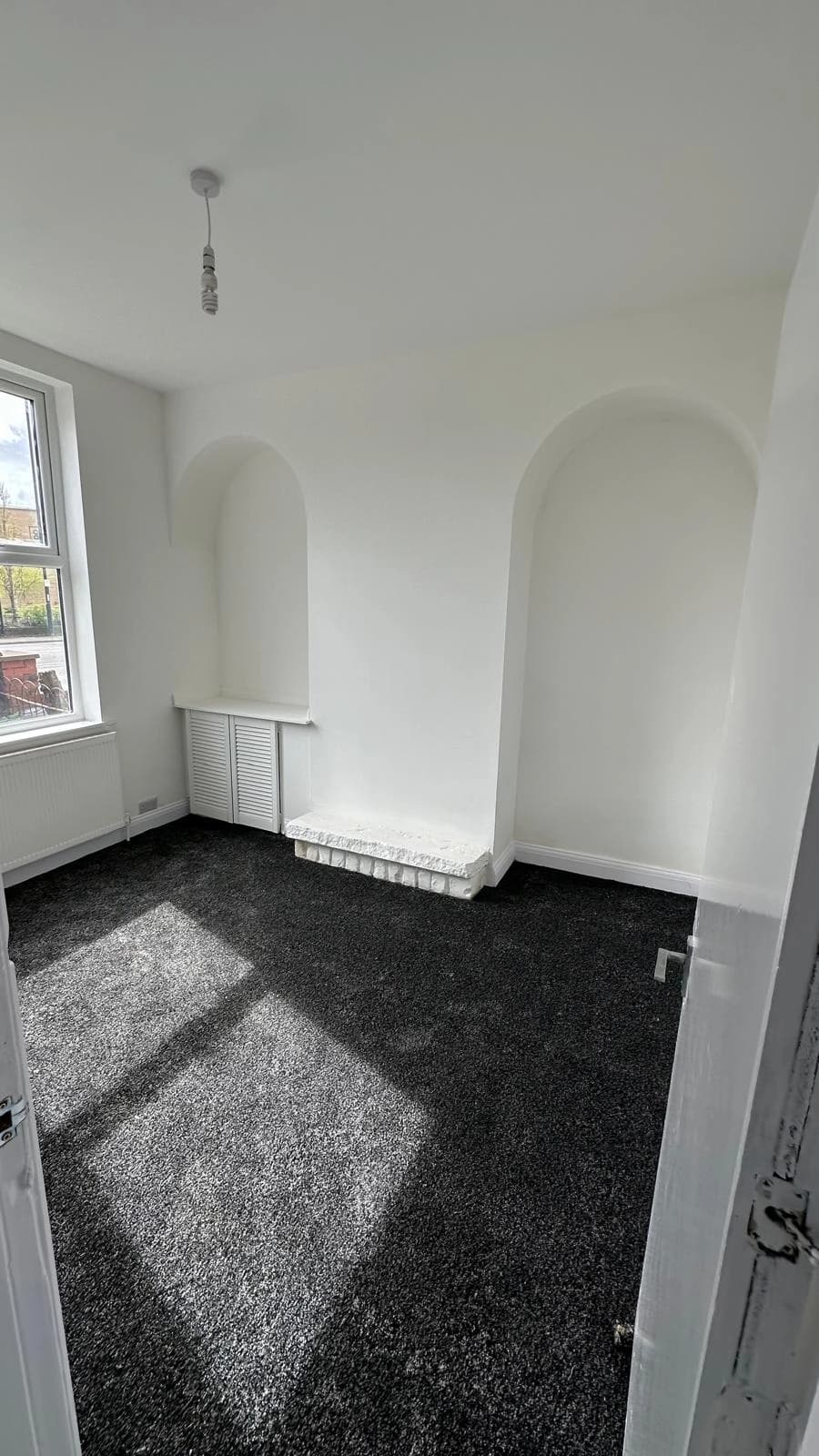 property photo 5 of 21