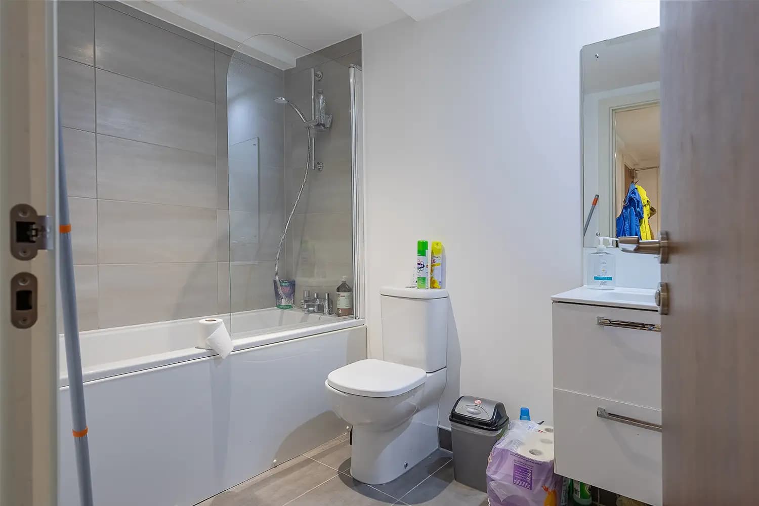 property photo 6 of 15