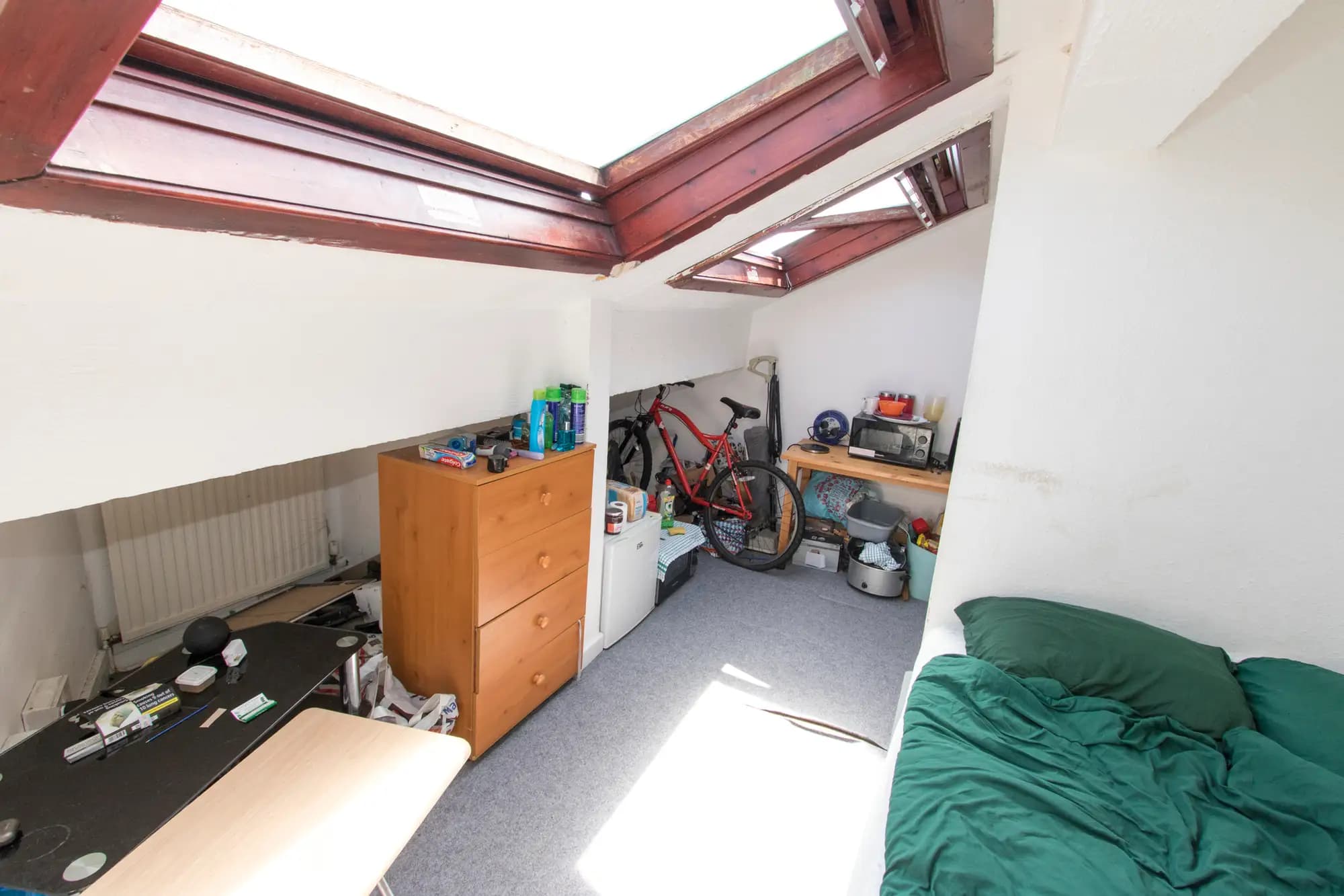 property photo 5 of 15