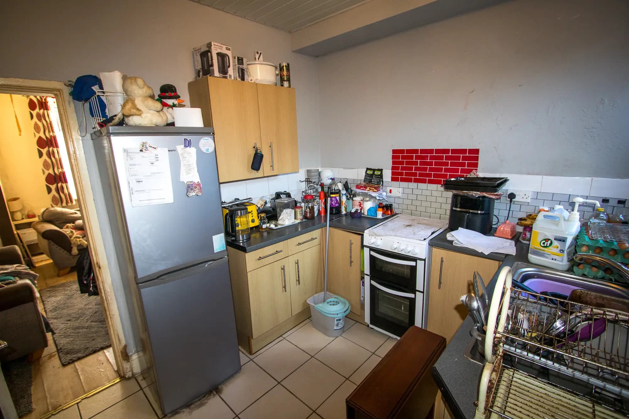 property photo 5 of 15