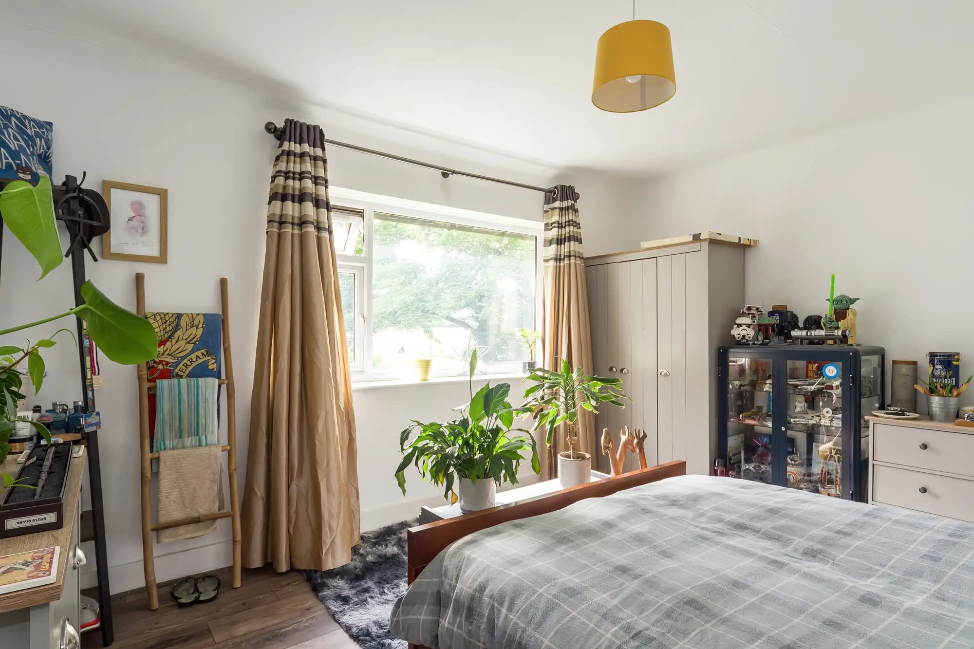 property photo 11 of 16