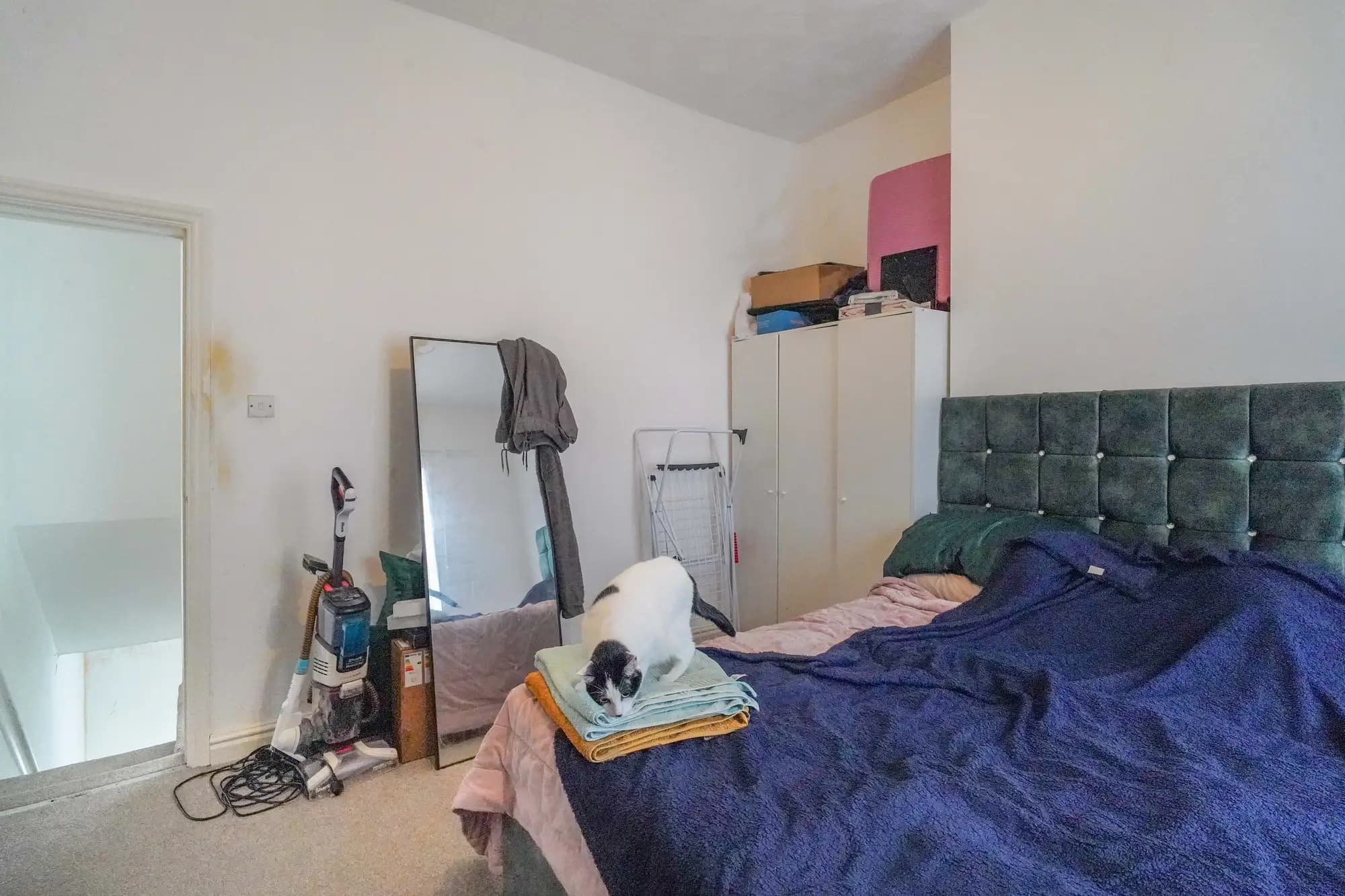 property photo 10 of 15