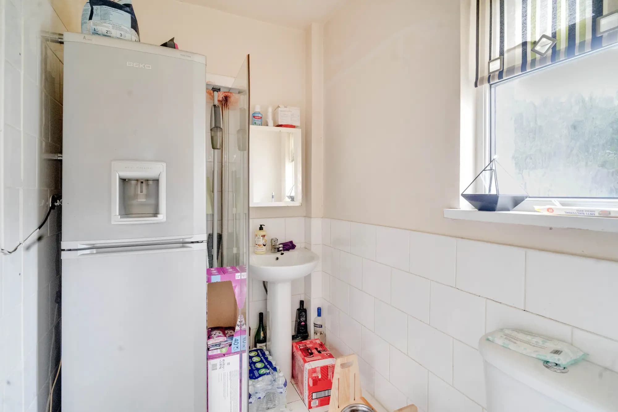 property photo 9 of 32