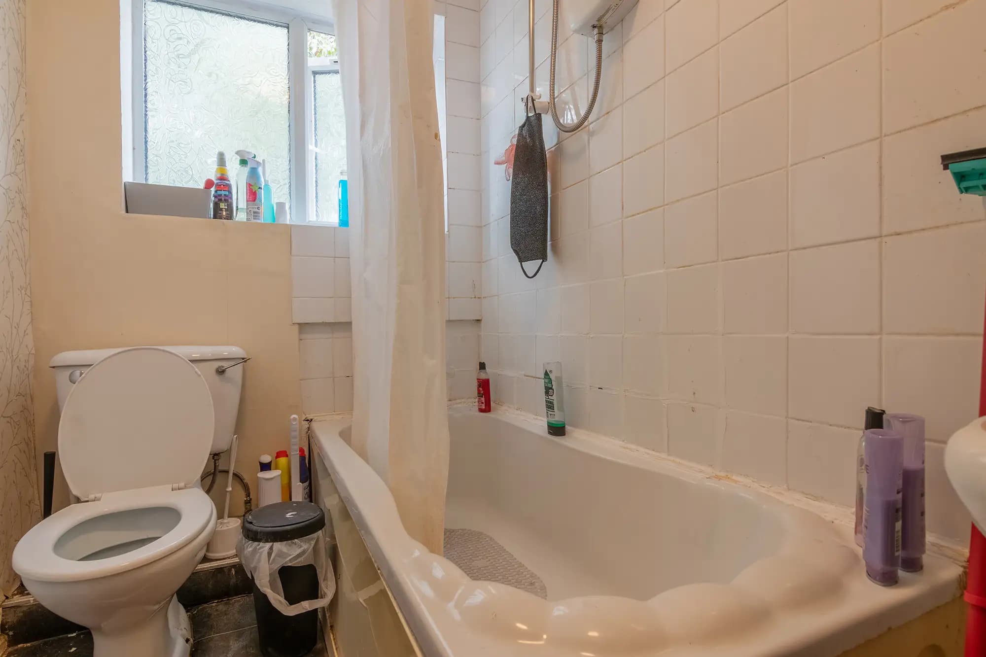 property photo 8 of 17