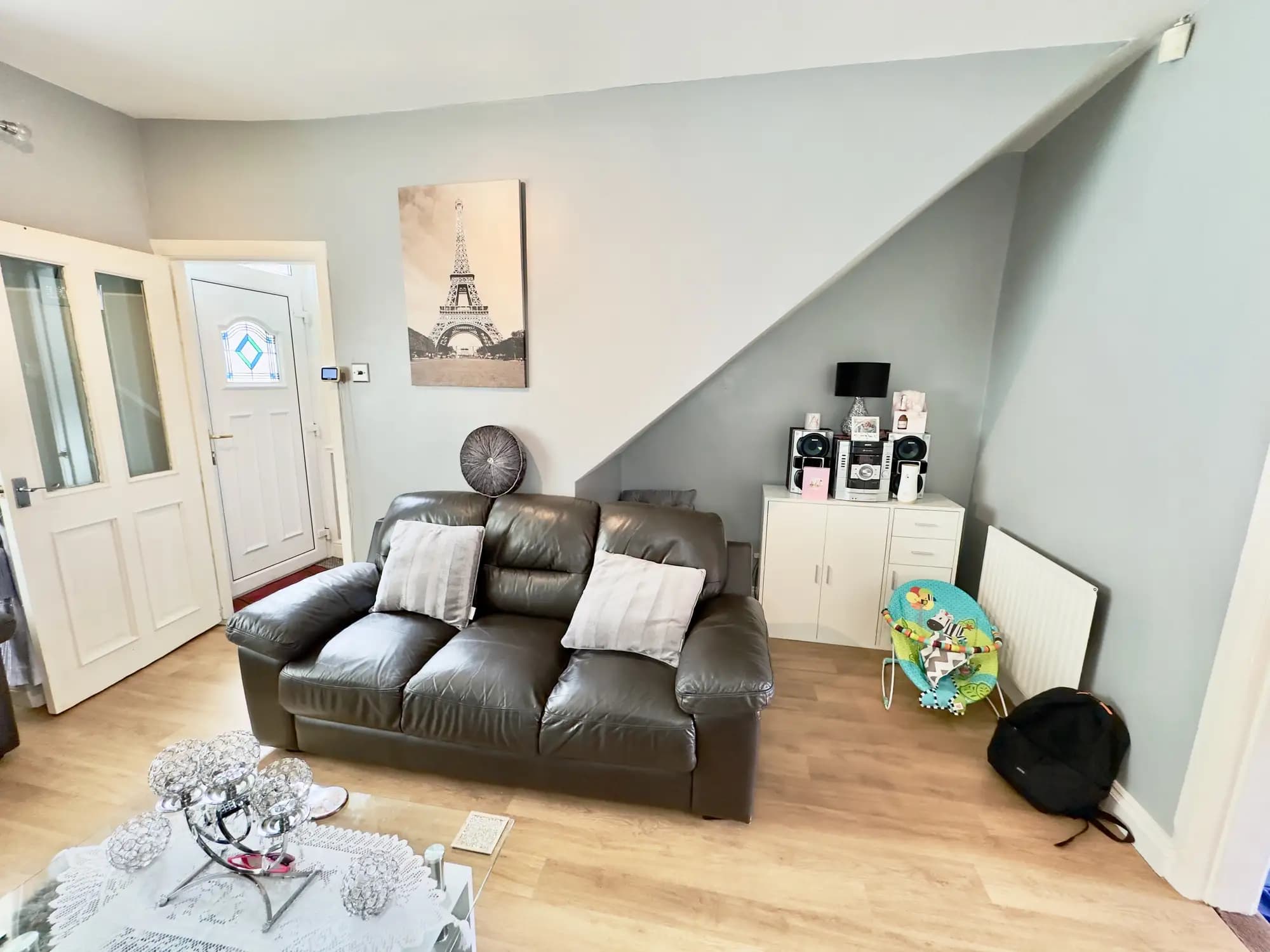 property photo 4 of 15