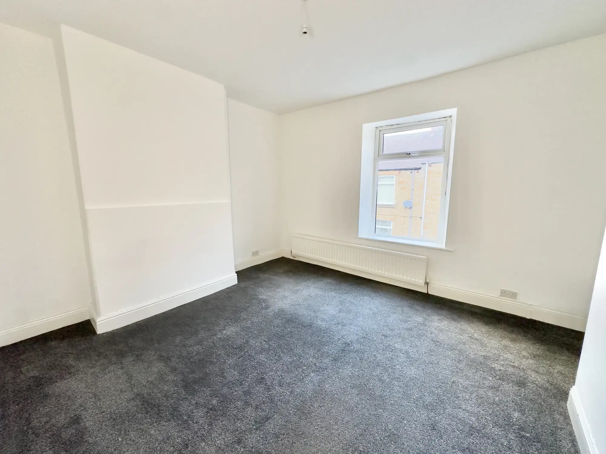 property photo 10 of 15