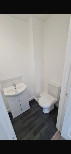property photo 4 of 22