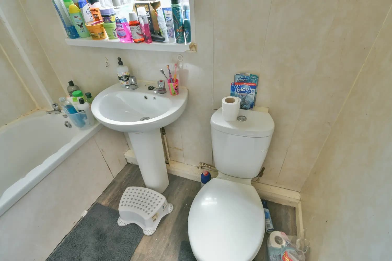 property photo 8 of 23