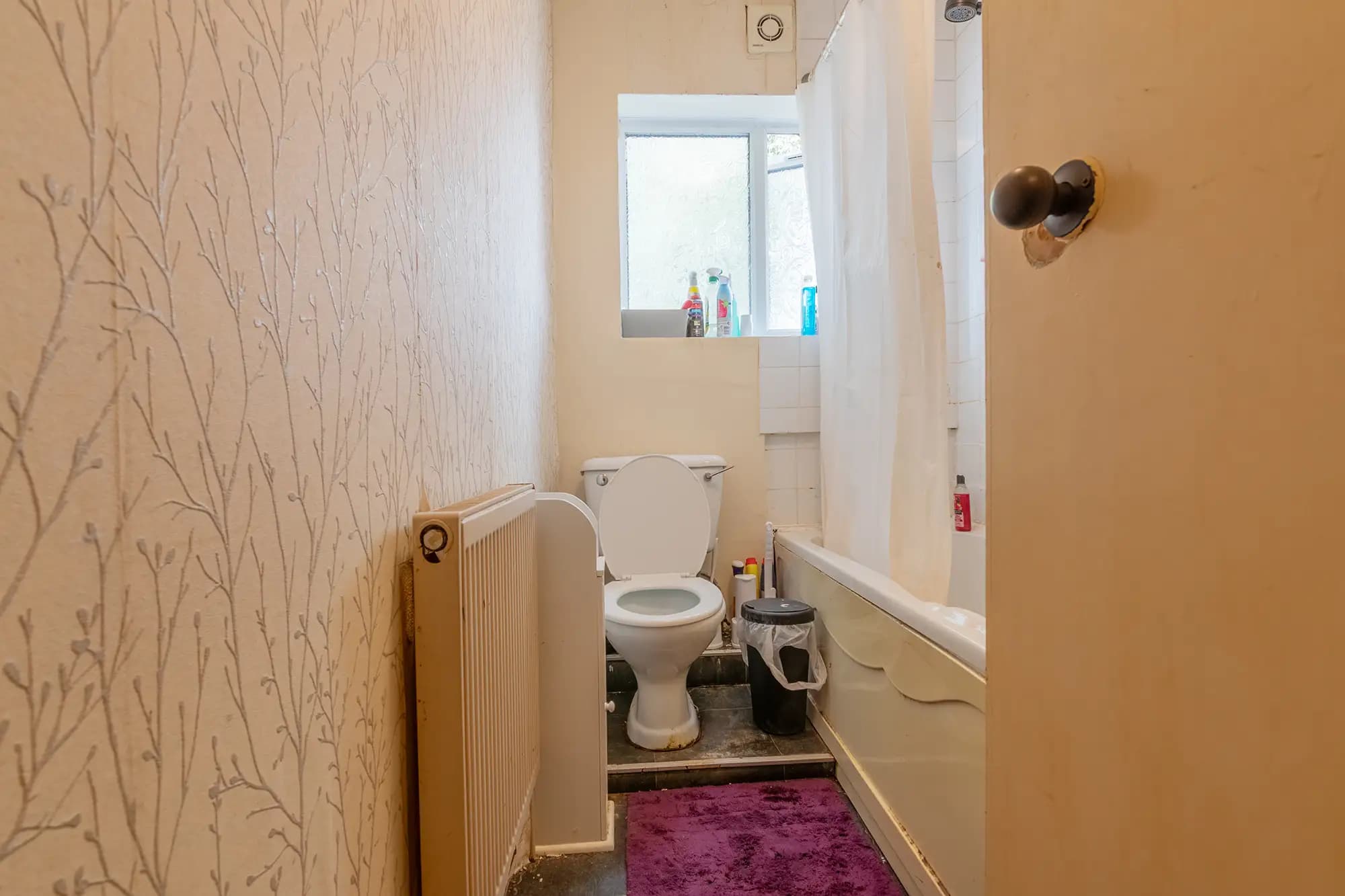 property photo 10 of 17