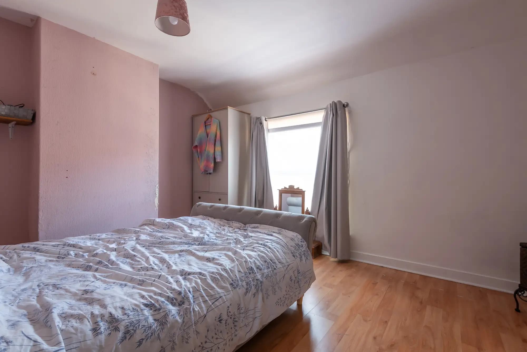 property photo 13 of 25