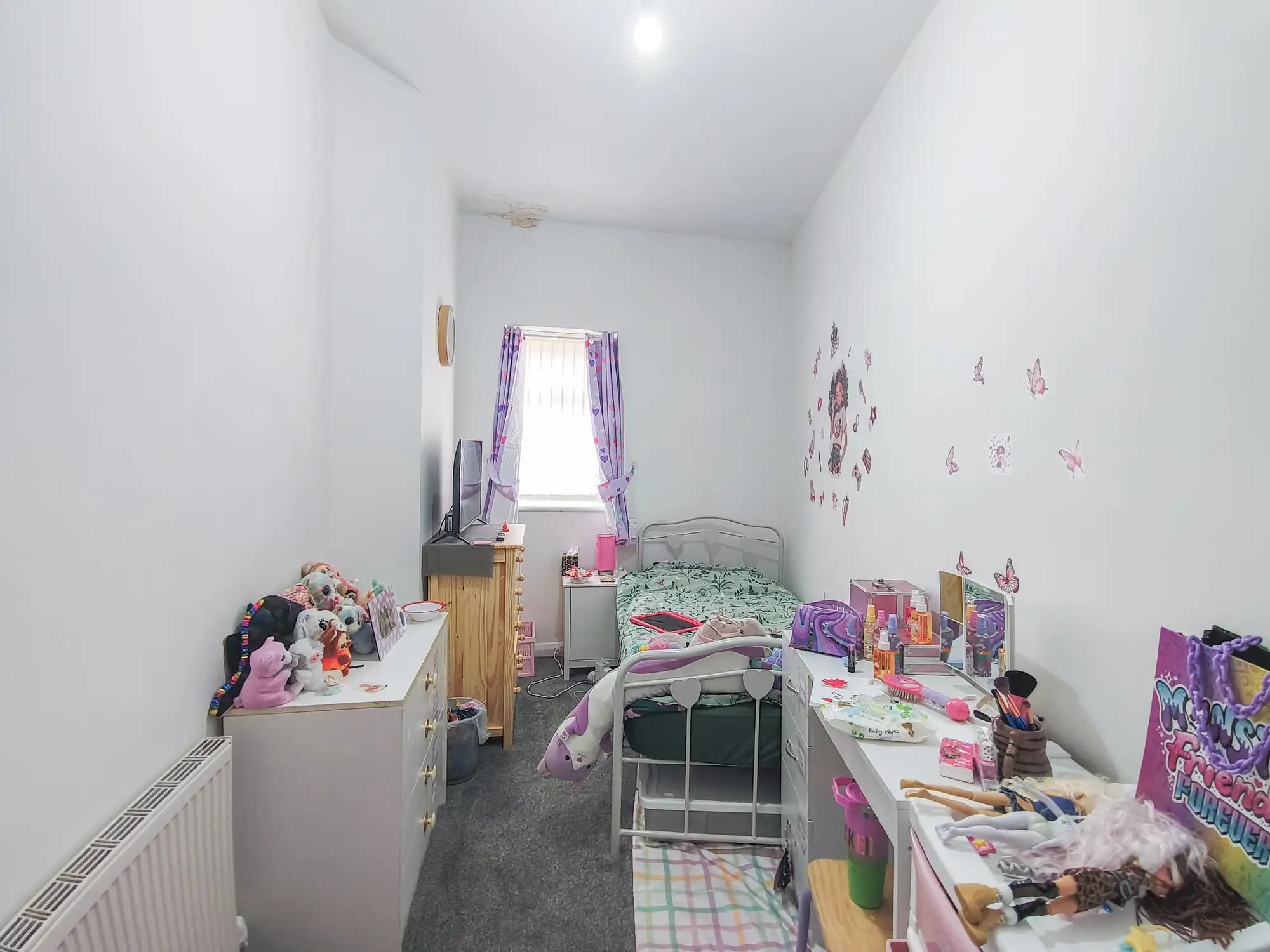 property photo 9 of 15