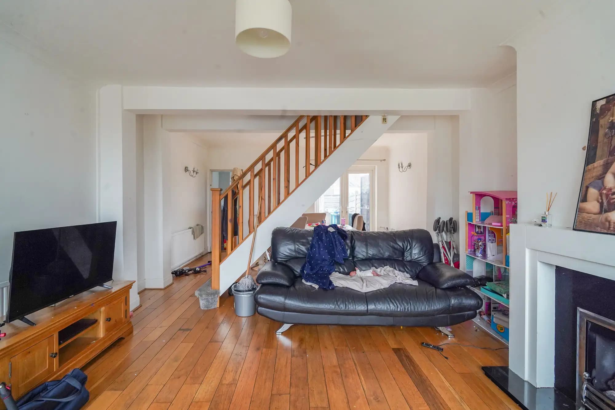 property photo 5 of 30