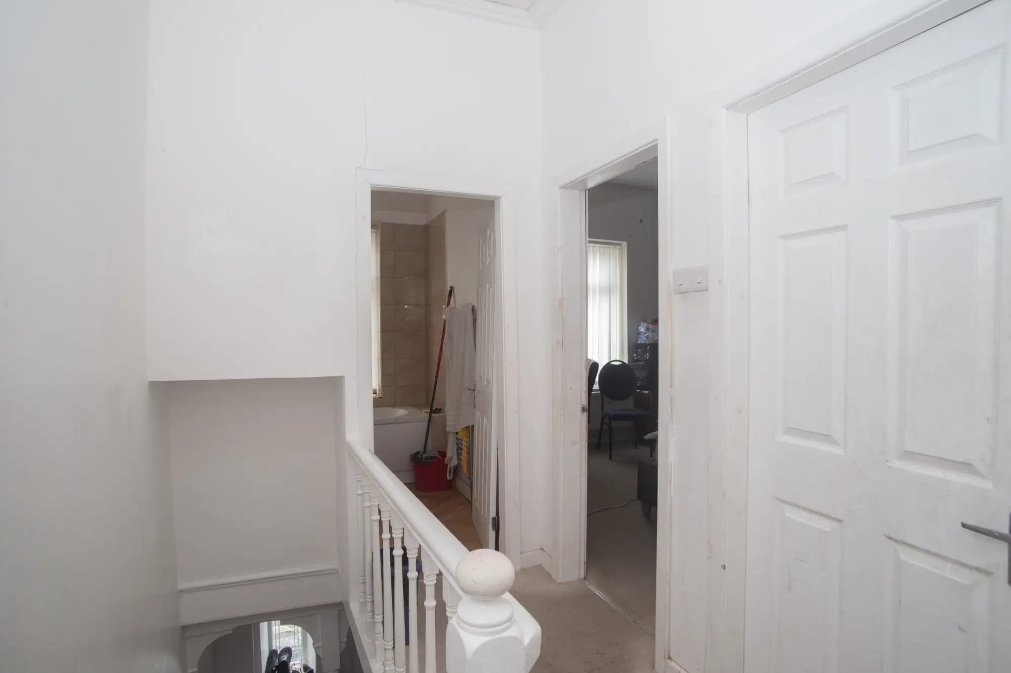 property photo 16 of 19