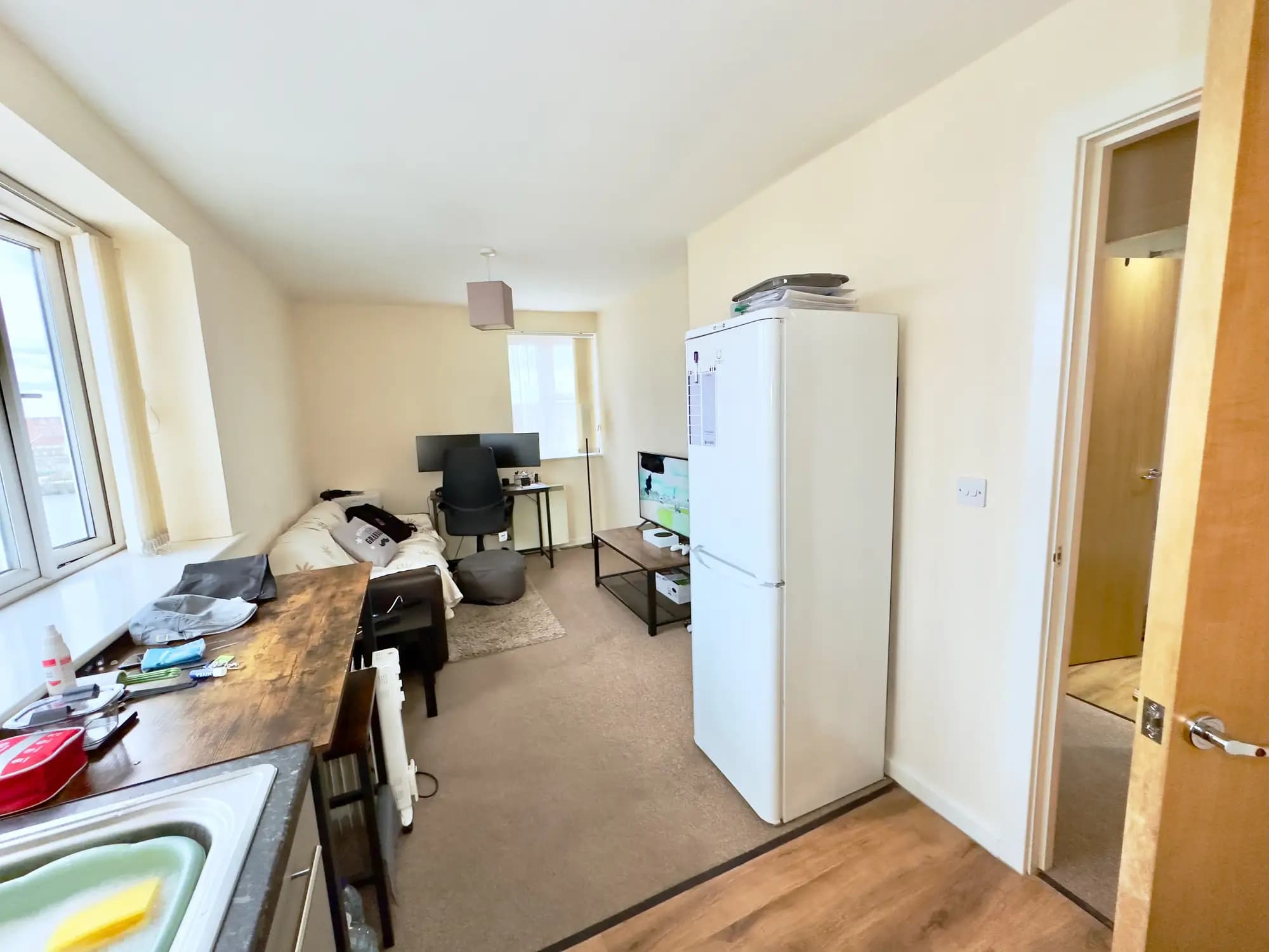 property photo 5 of 14