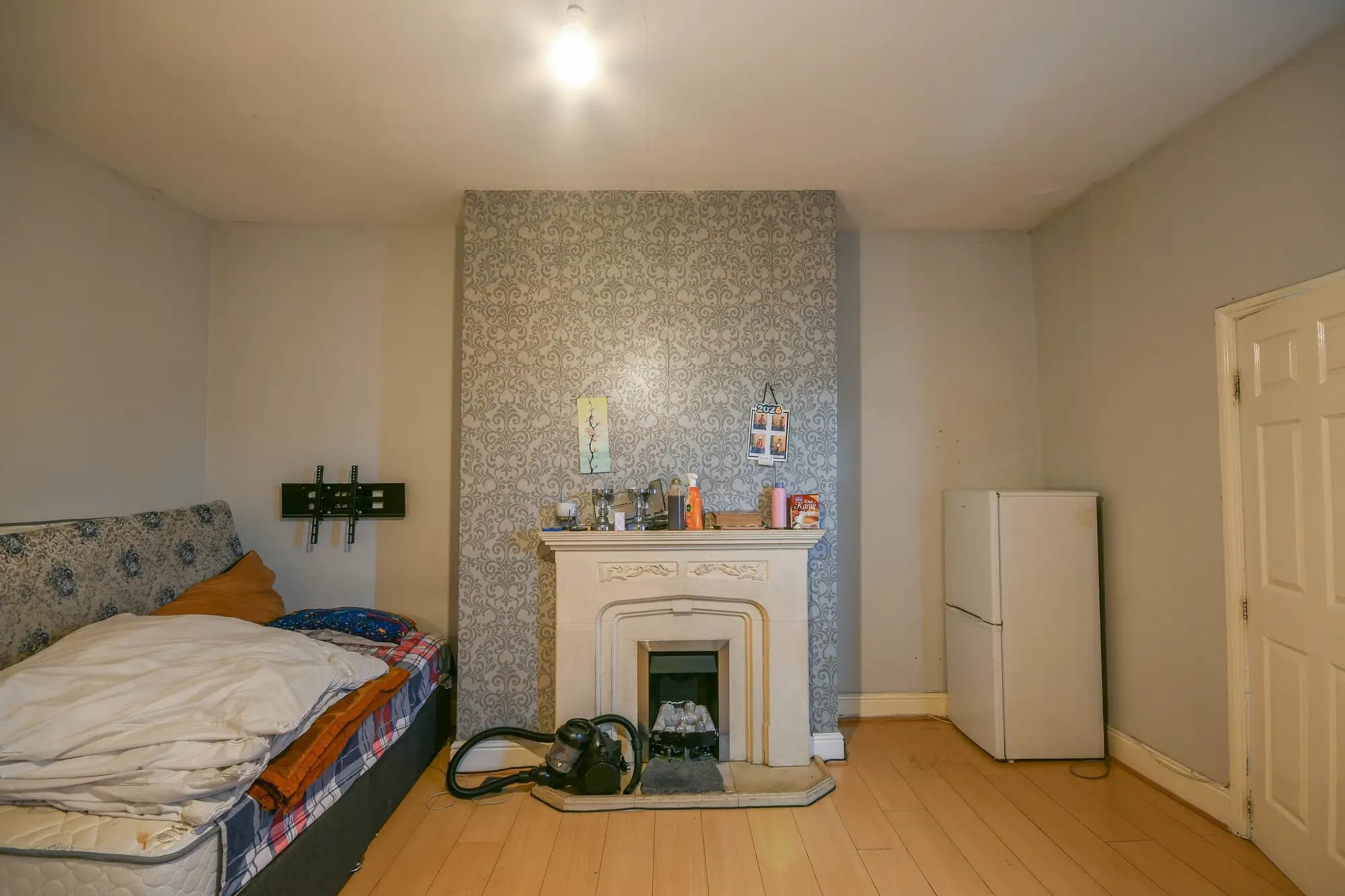 property photo 4 of 23