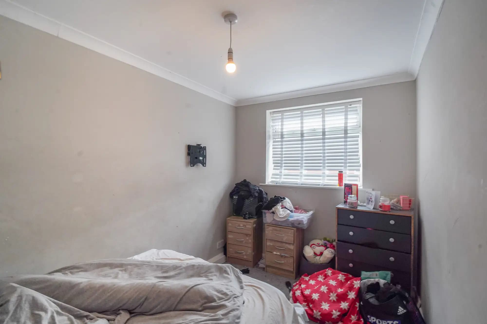 property photo 13 of 30