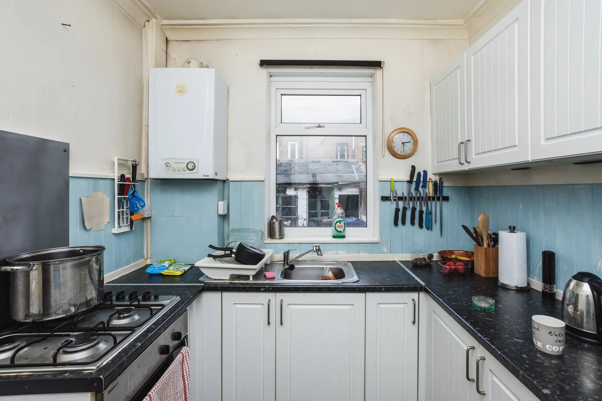 property photo 5 of 18