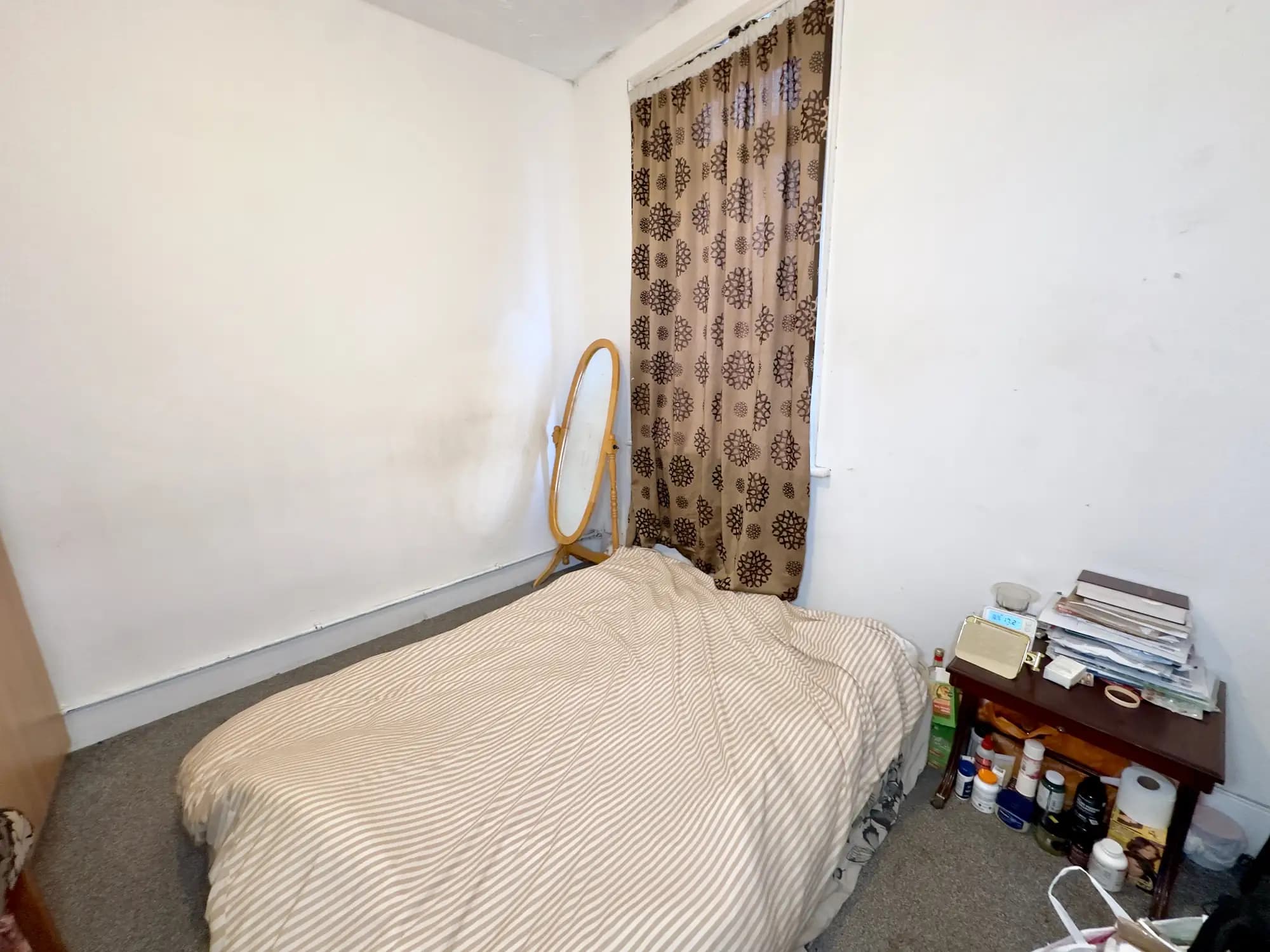 property photo 8 of 30