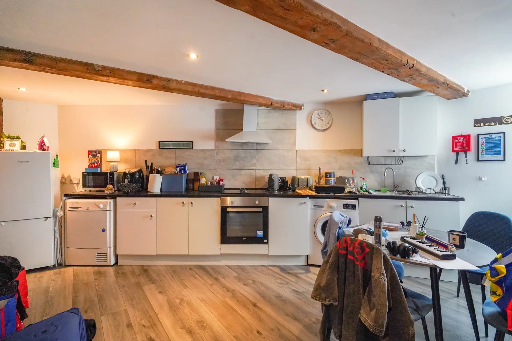 property photo 5 of 16