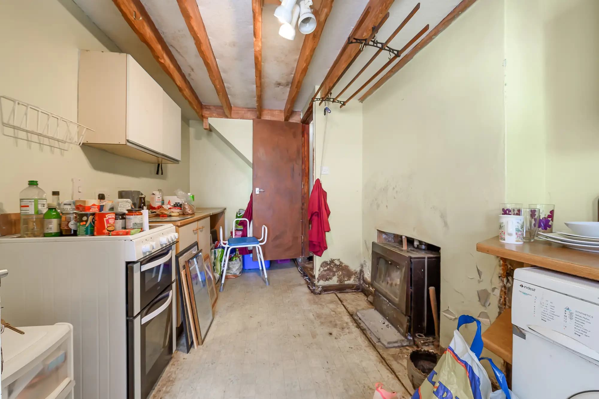 property photo 12 of 32