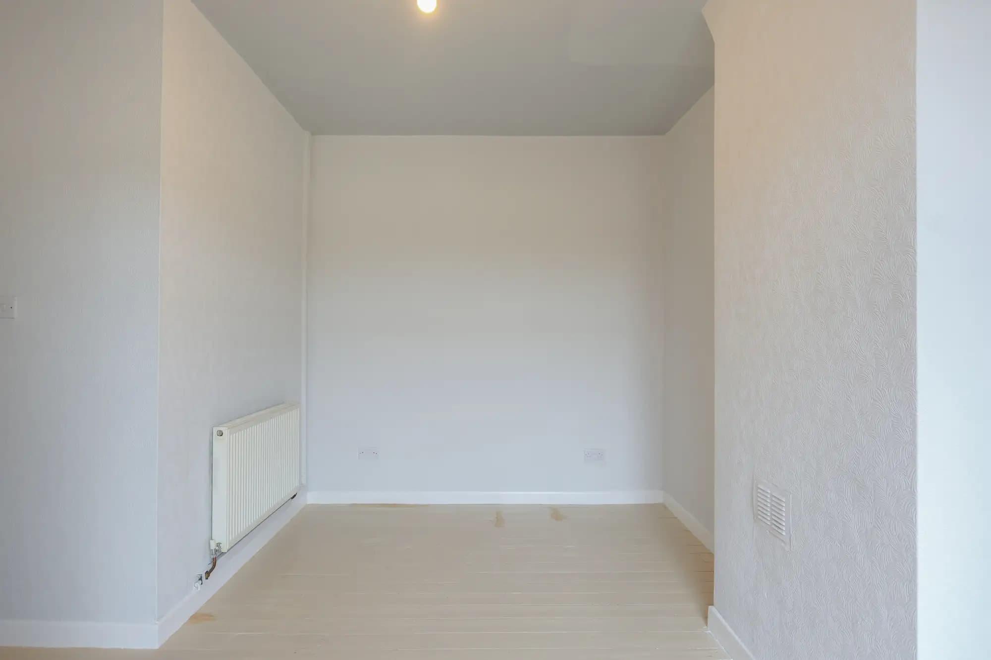 property photo 14 of 18