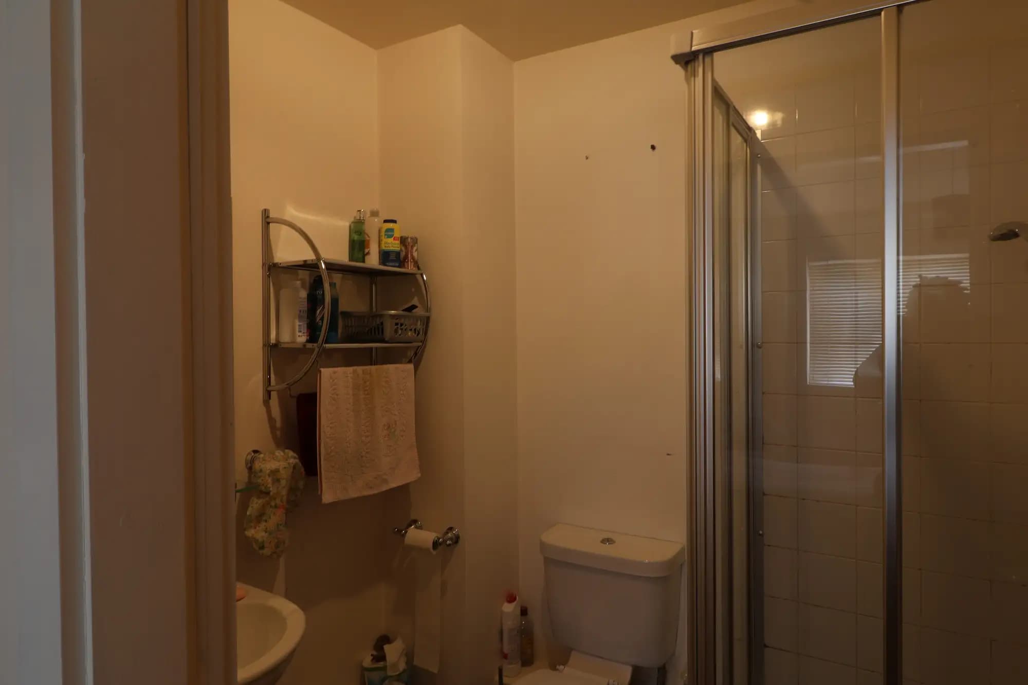 property photo 4 of 7