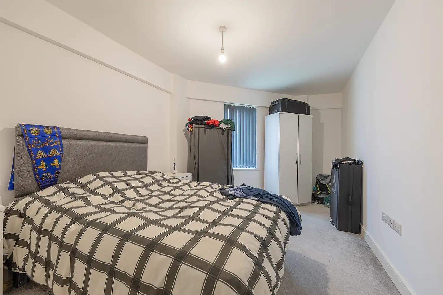 property photo 10 of 15