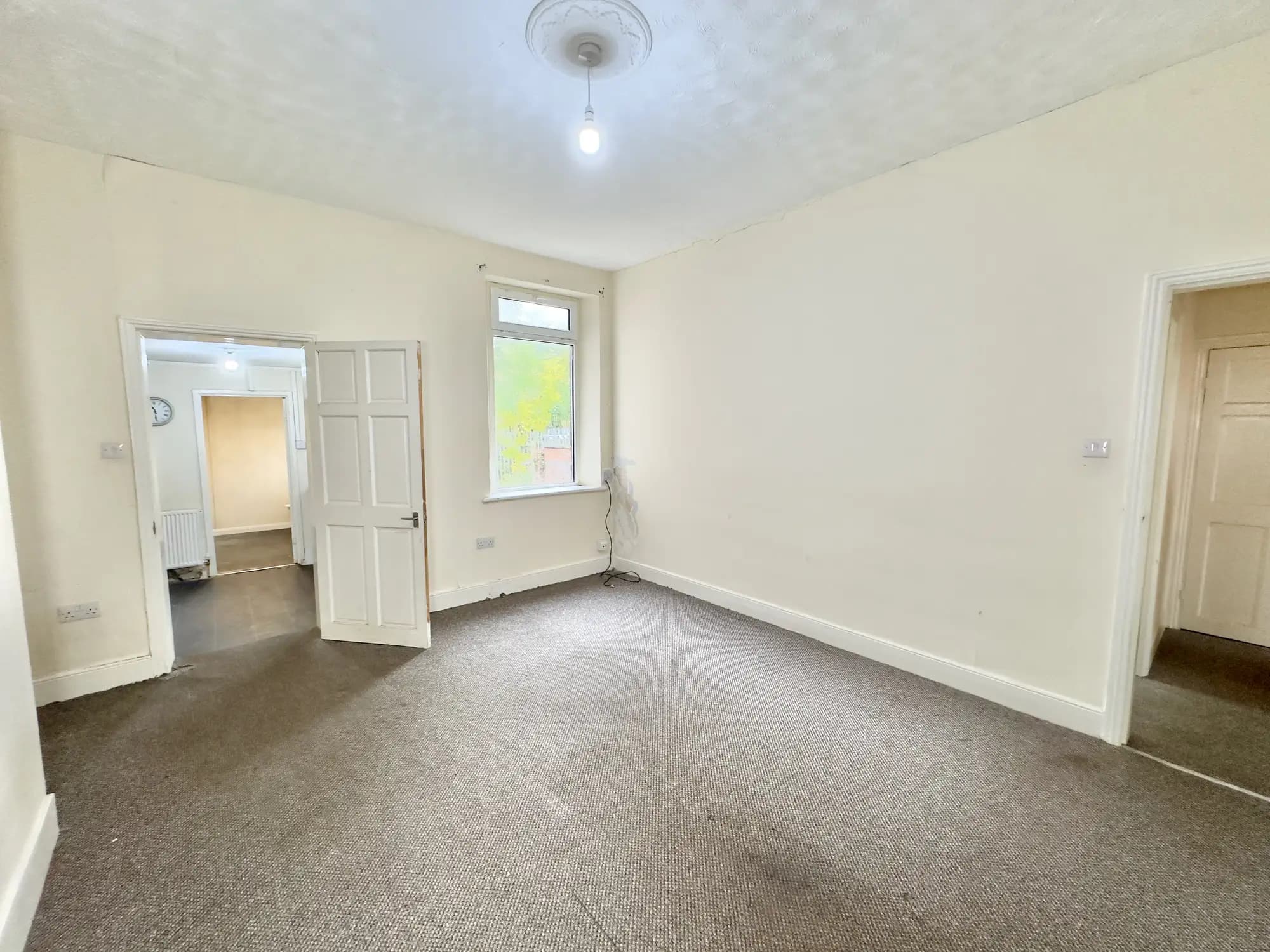 property photo 18 of 30