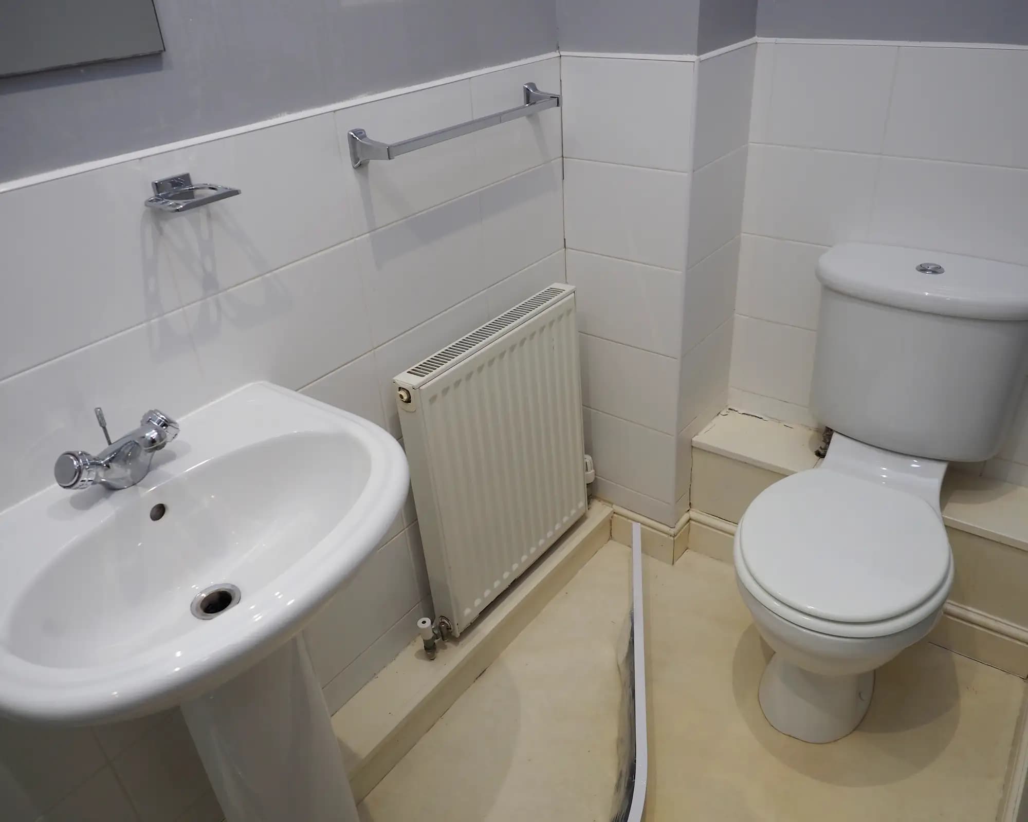 property photo 9 of 22