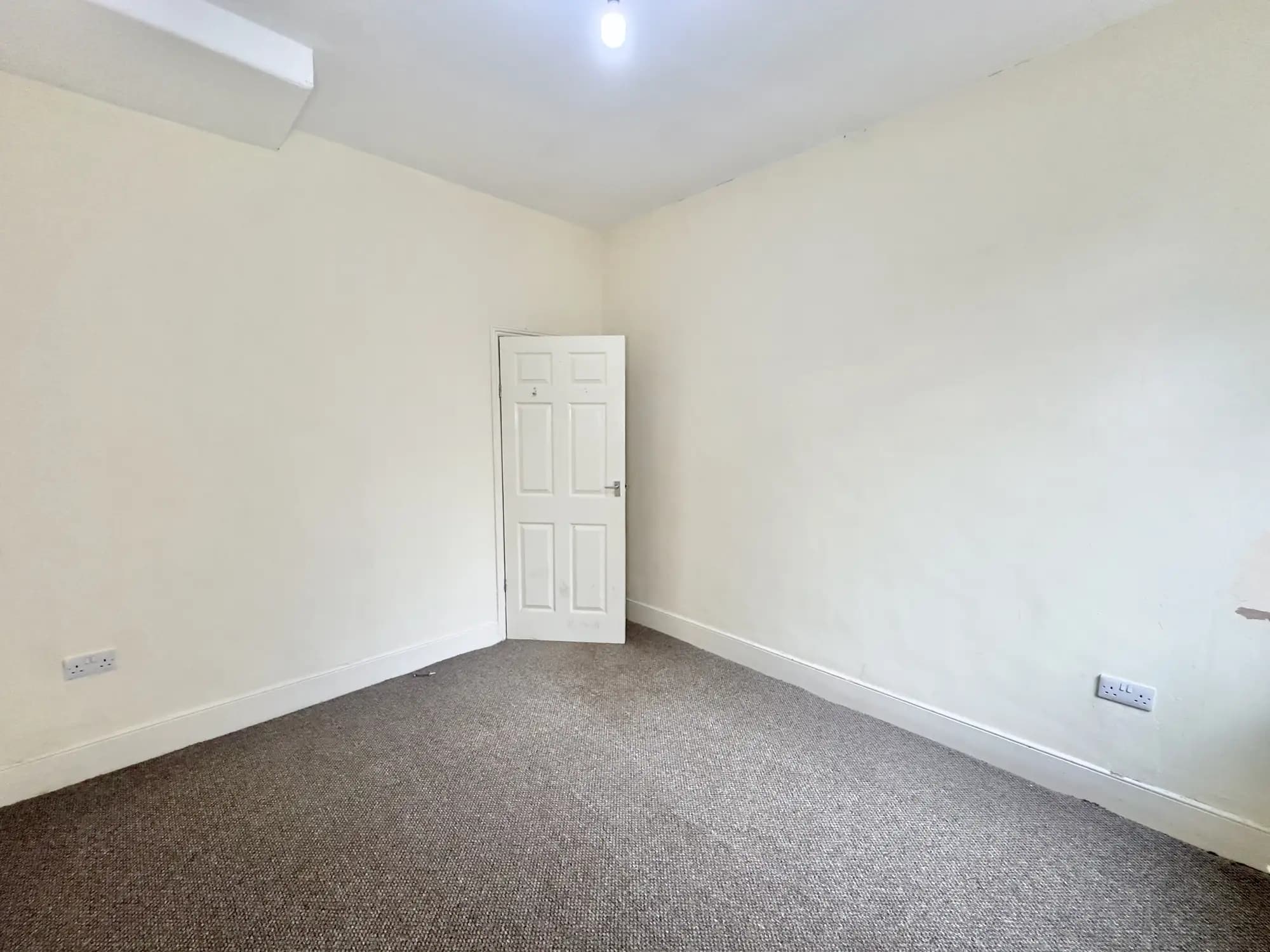 property photo 26 of 30