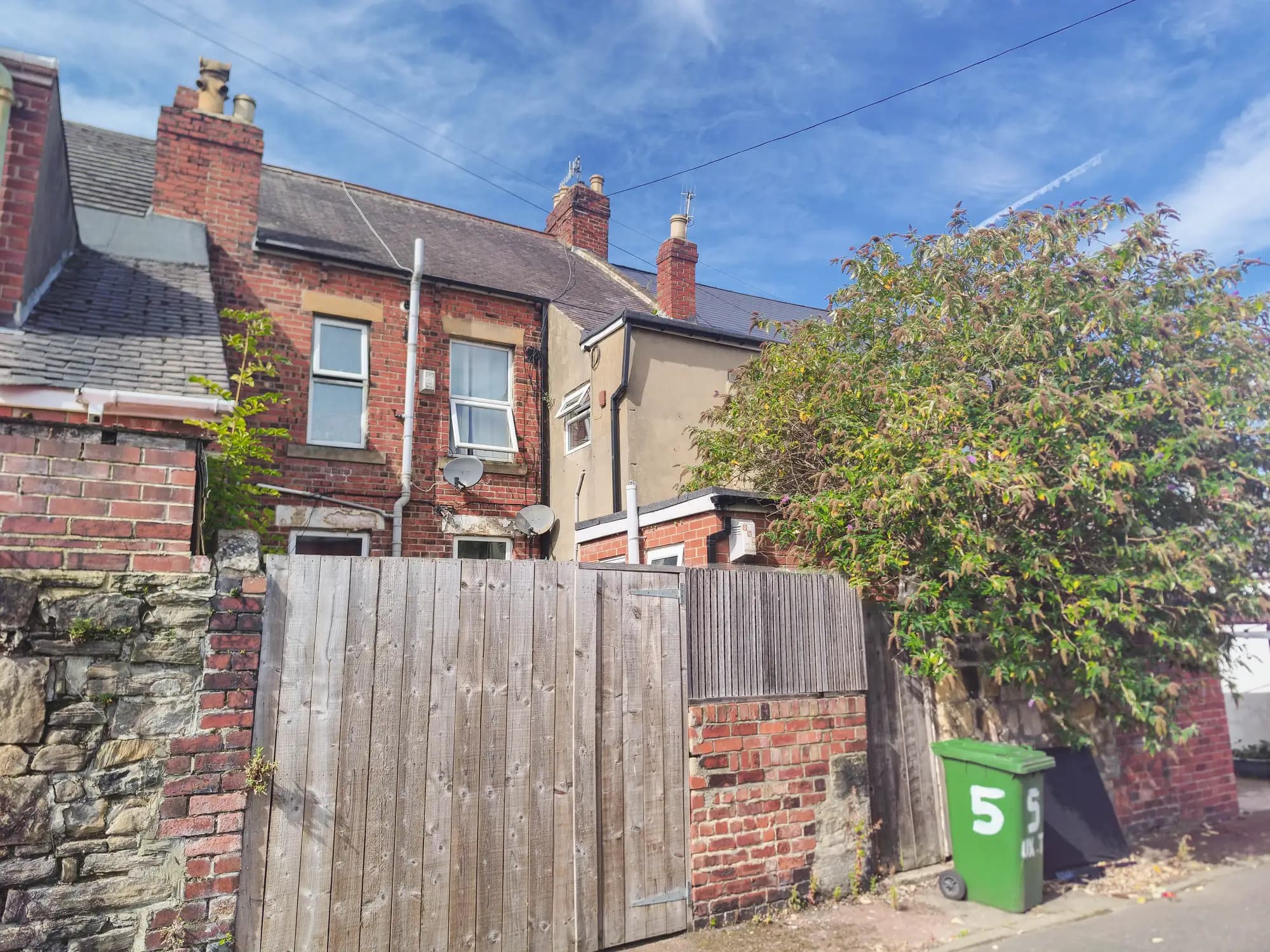 property photo 21 of 23