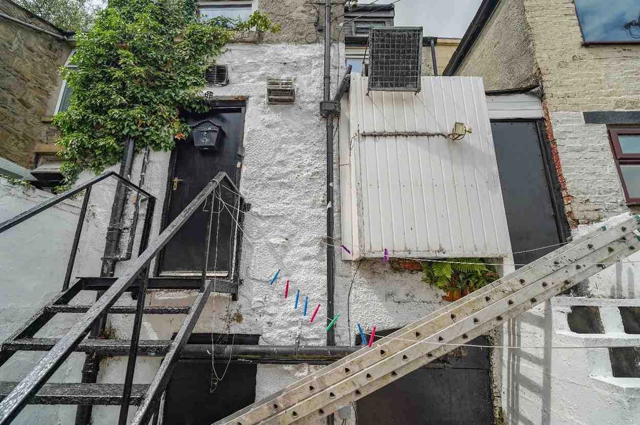 property photo 26 of 27