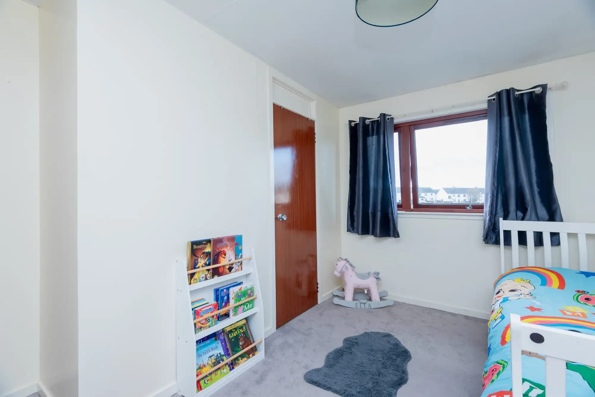 property photo 13 of 15
