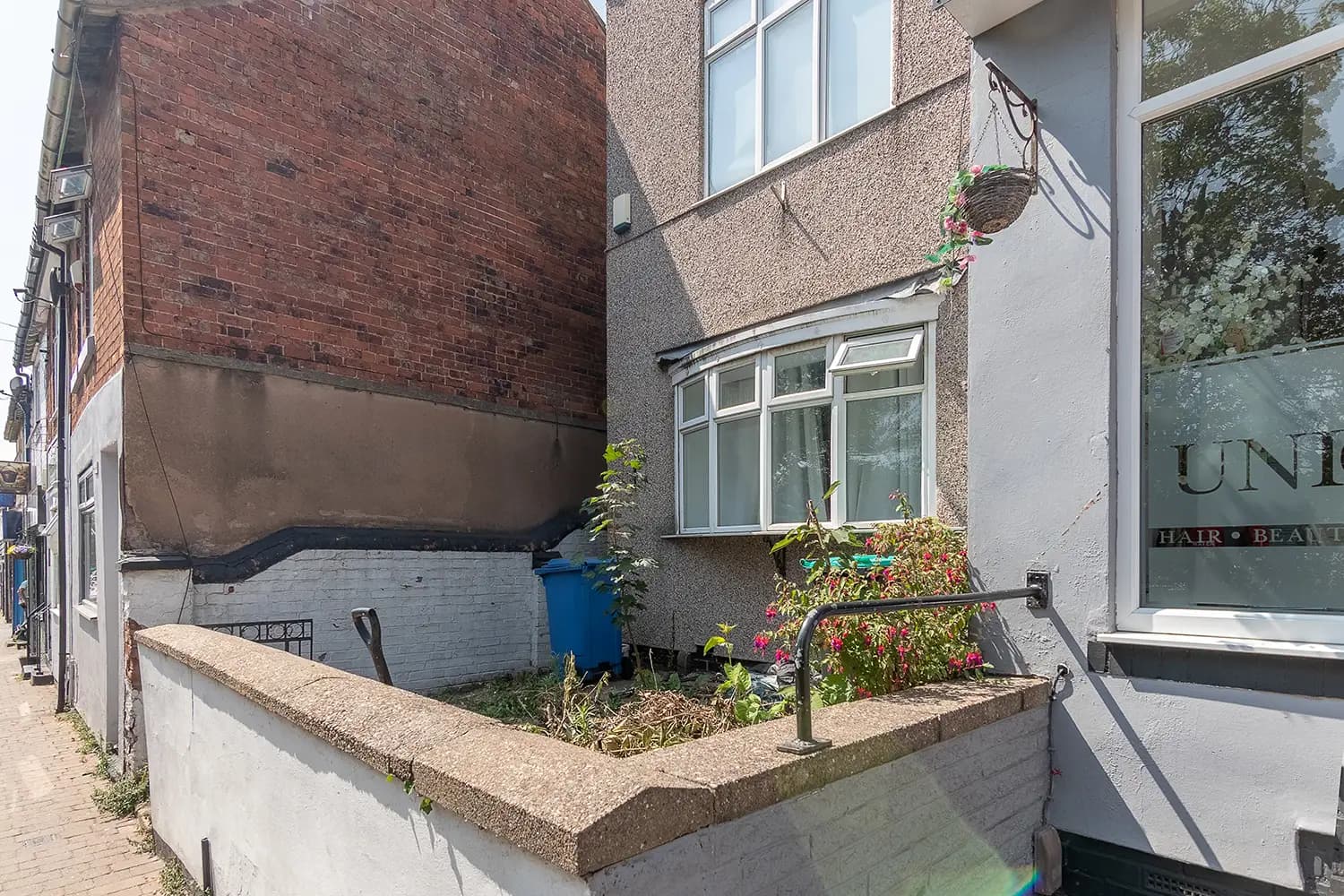 property photo 13 of 22
