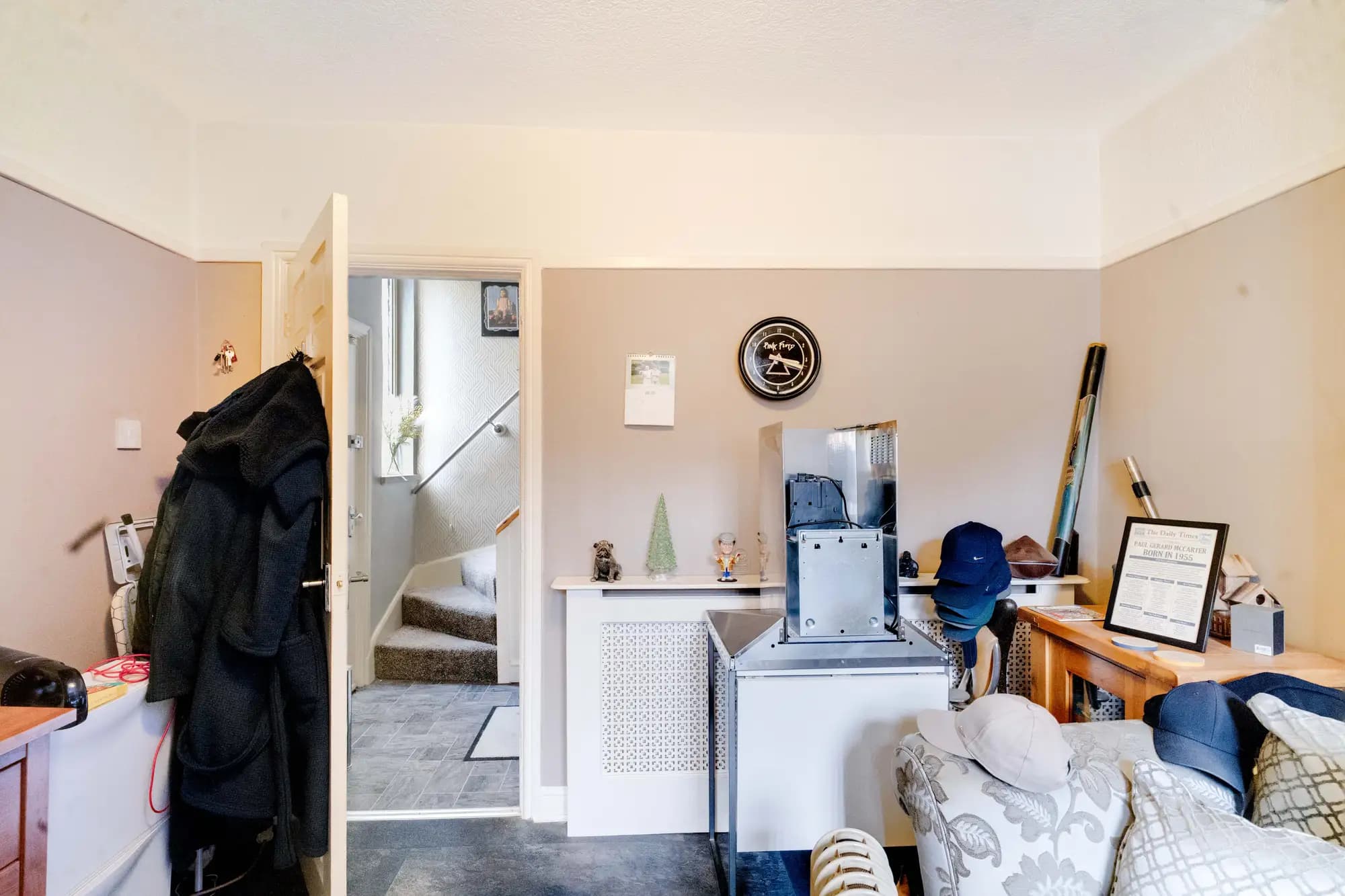 property photo 5 of 32