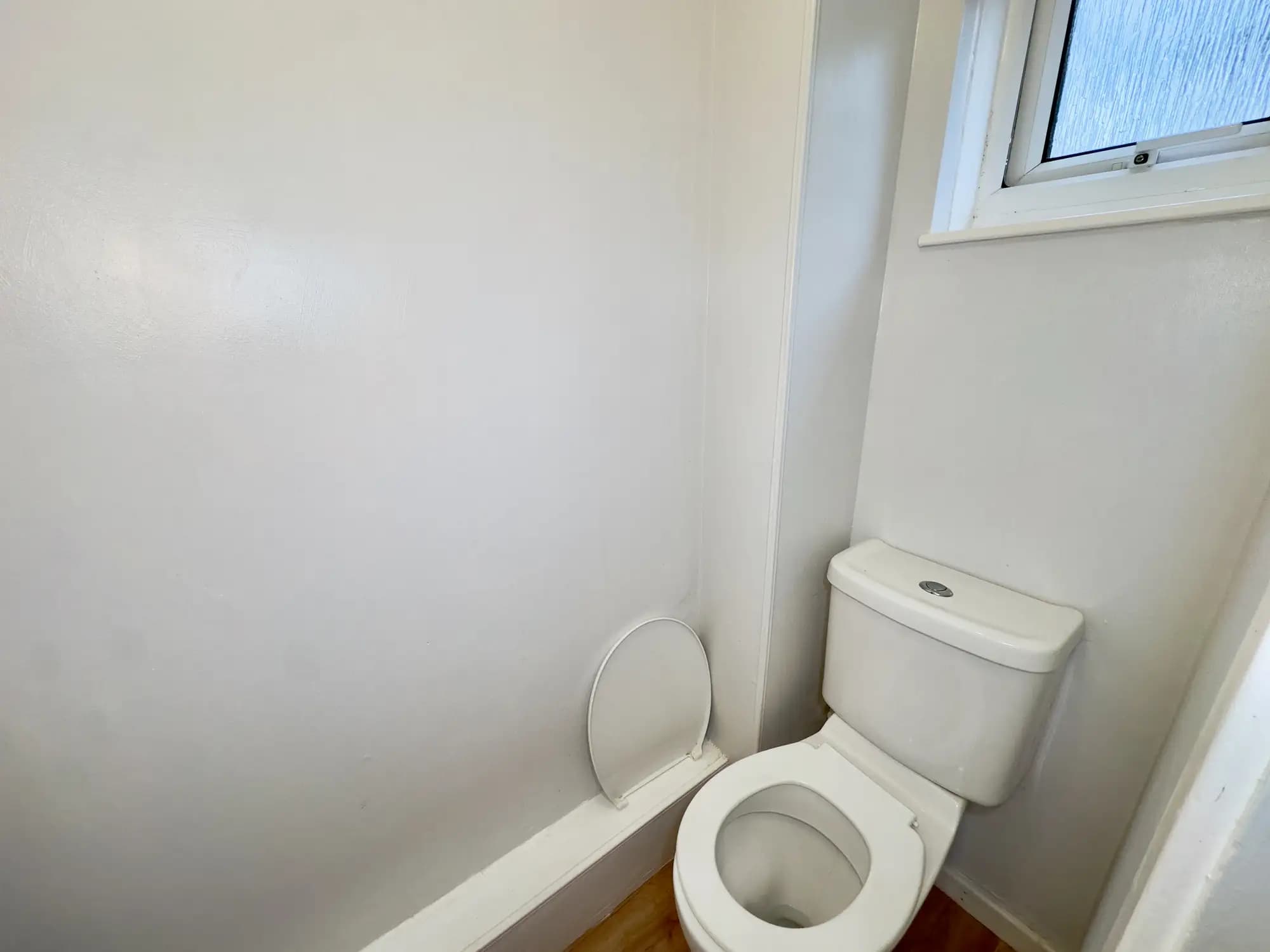 property photo 9 of 15