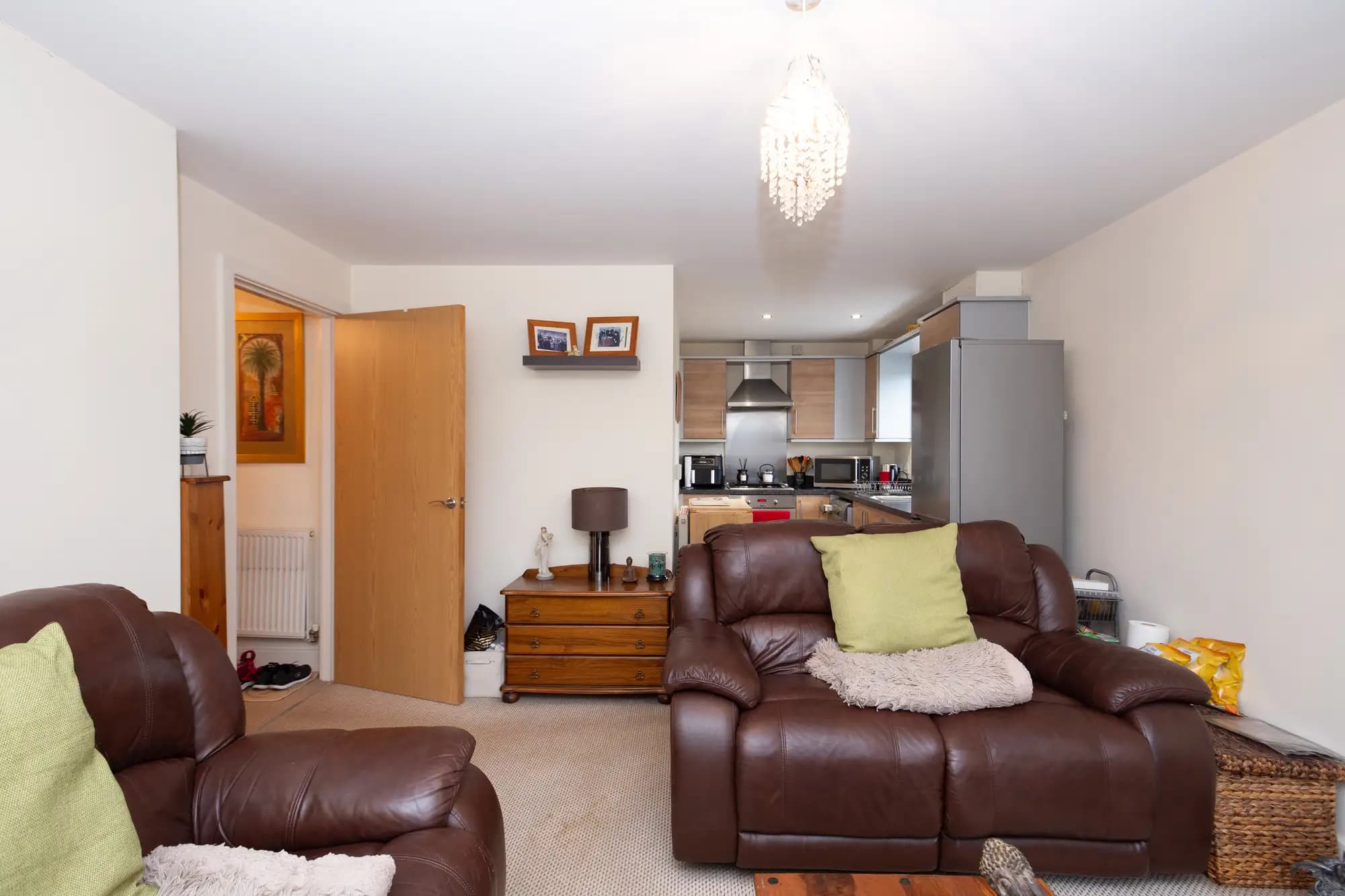 property photo 6 of 17