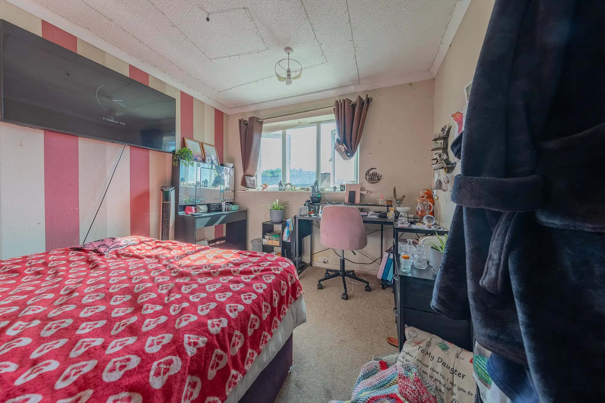 property photo 11 of 25