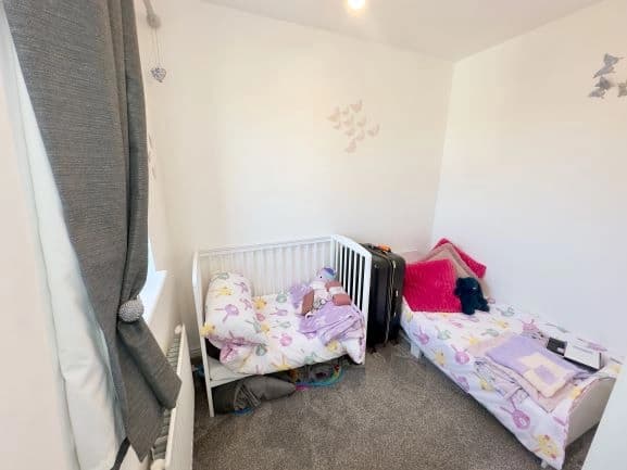 property photo 12 of 16