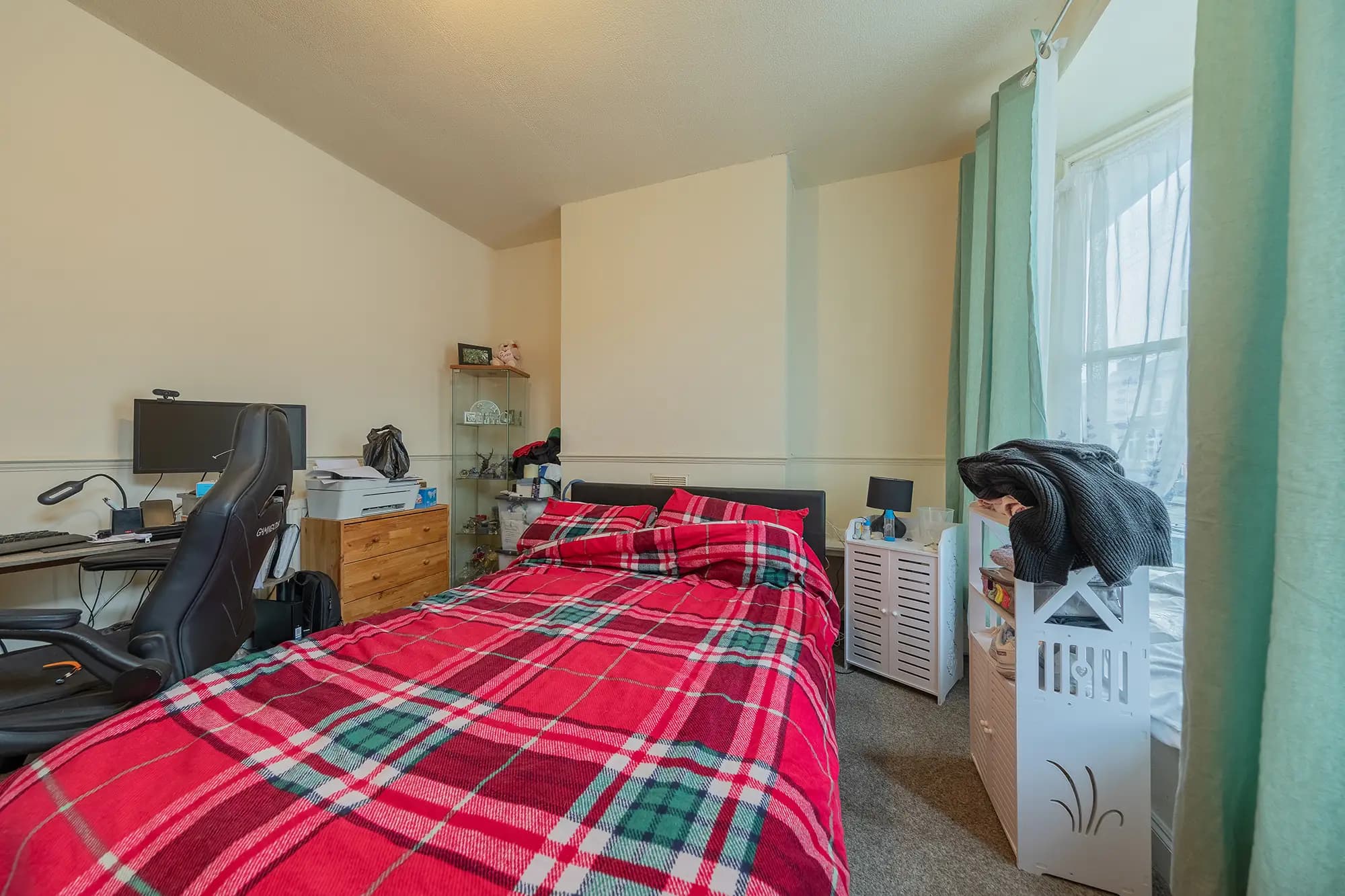 property photo 10 of 20