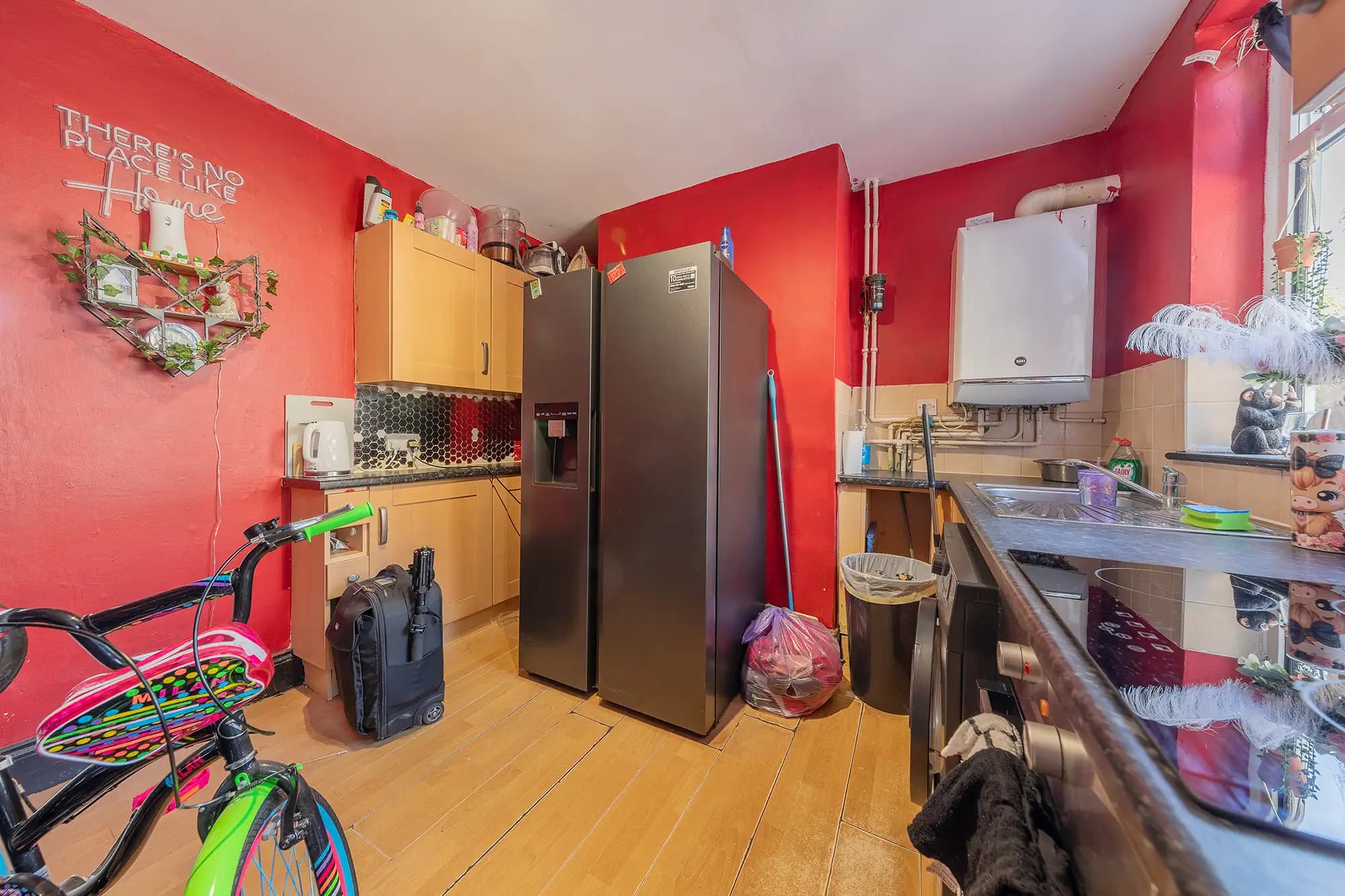 property photo 6 of 16